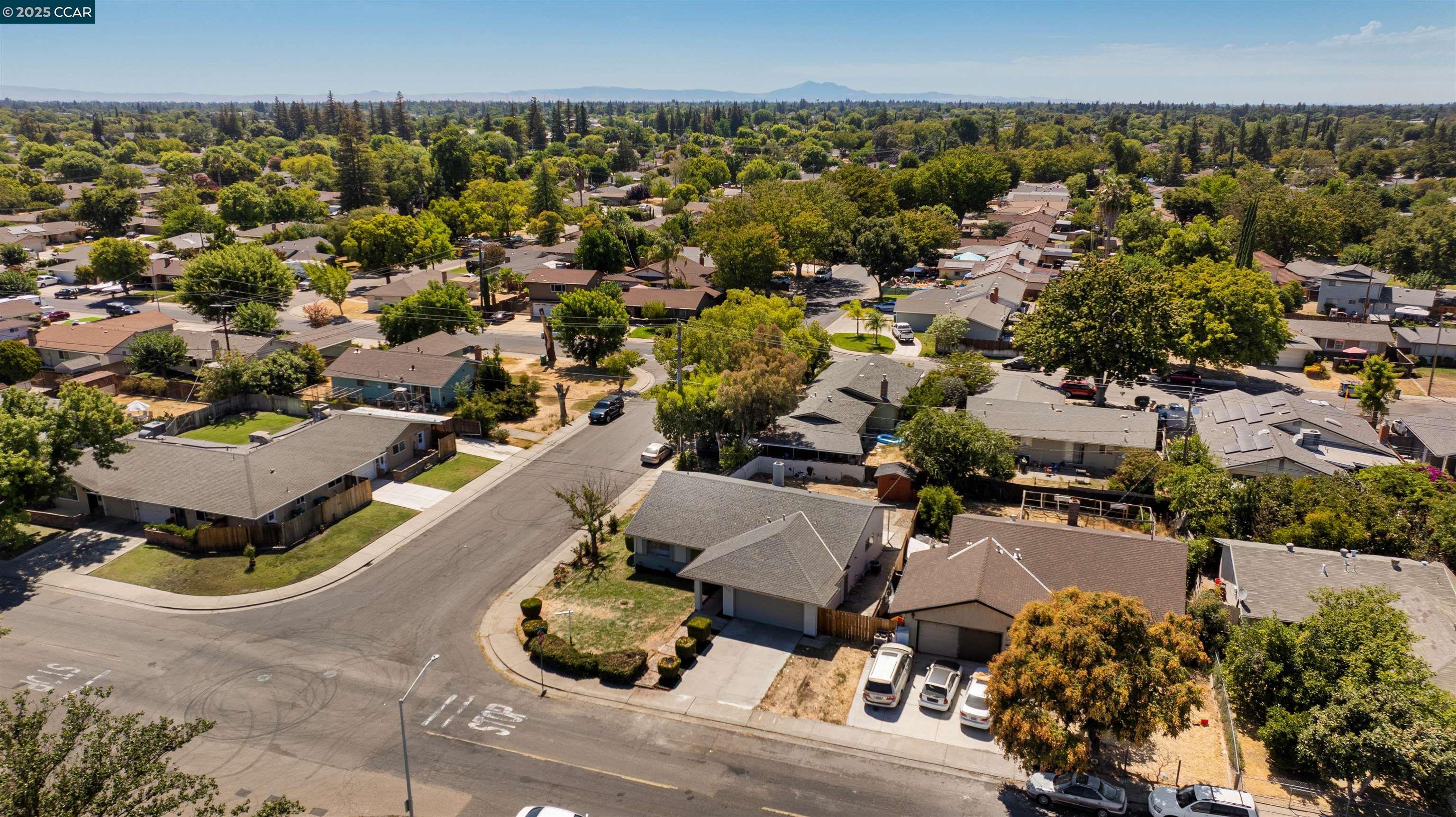 6703 Kermit Ln, Stockton, California 95207, 3 Bedrooms Bedrooms, ,2 BathroomsBathrooms,Residential,For Sale,6703 Kermit Ln,41106253