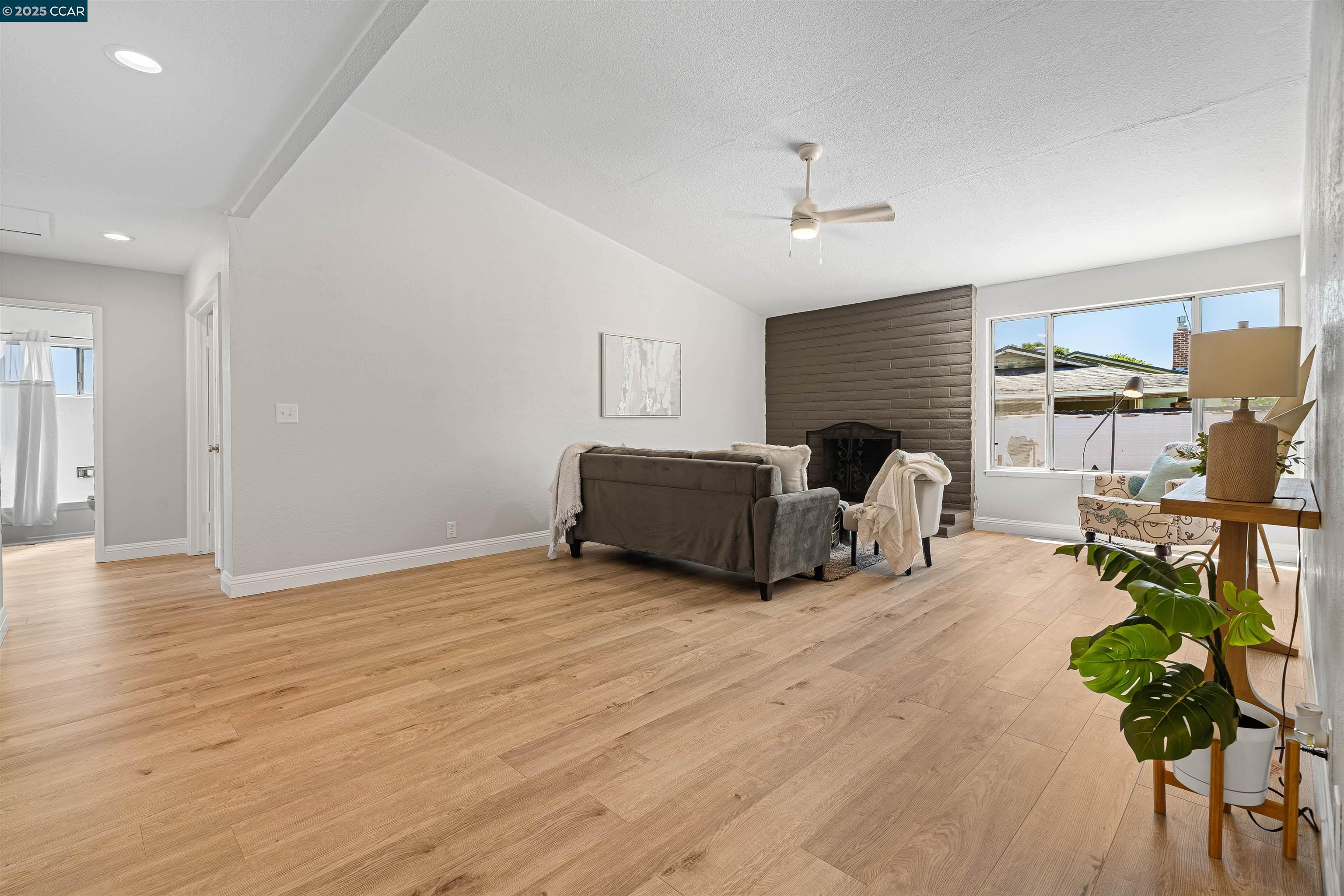 6703 Kermit Ln, Stockton, California 95207, 3 Bedrooms Bedrooms, ,2 BathroomsBathrooms,Residential,For Sale,6703 Kermit Ln,41106253