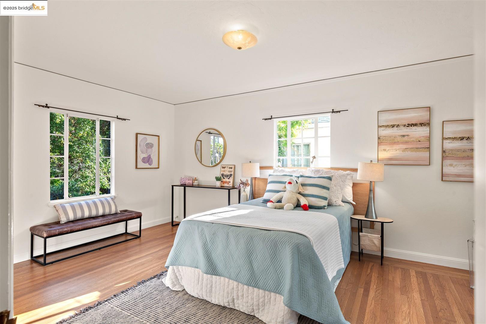 543 58Th St, Oakland, California 94609, 3 Bedrooms Bedrooms, 6 Rooms Rooms,1 BathroomBathrooms,Residential,For Sale,543 58Th St,41106254