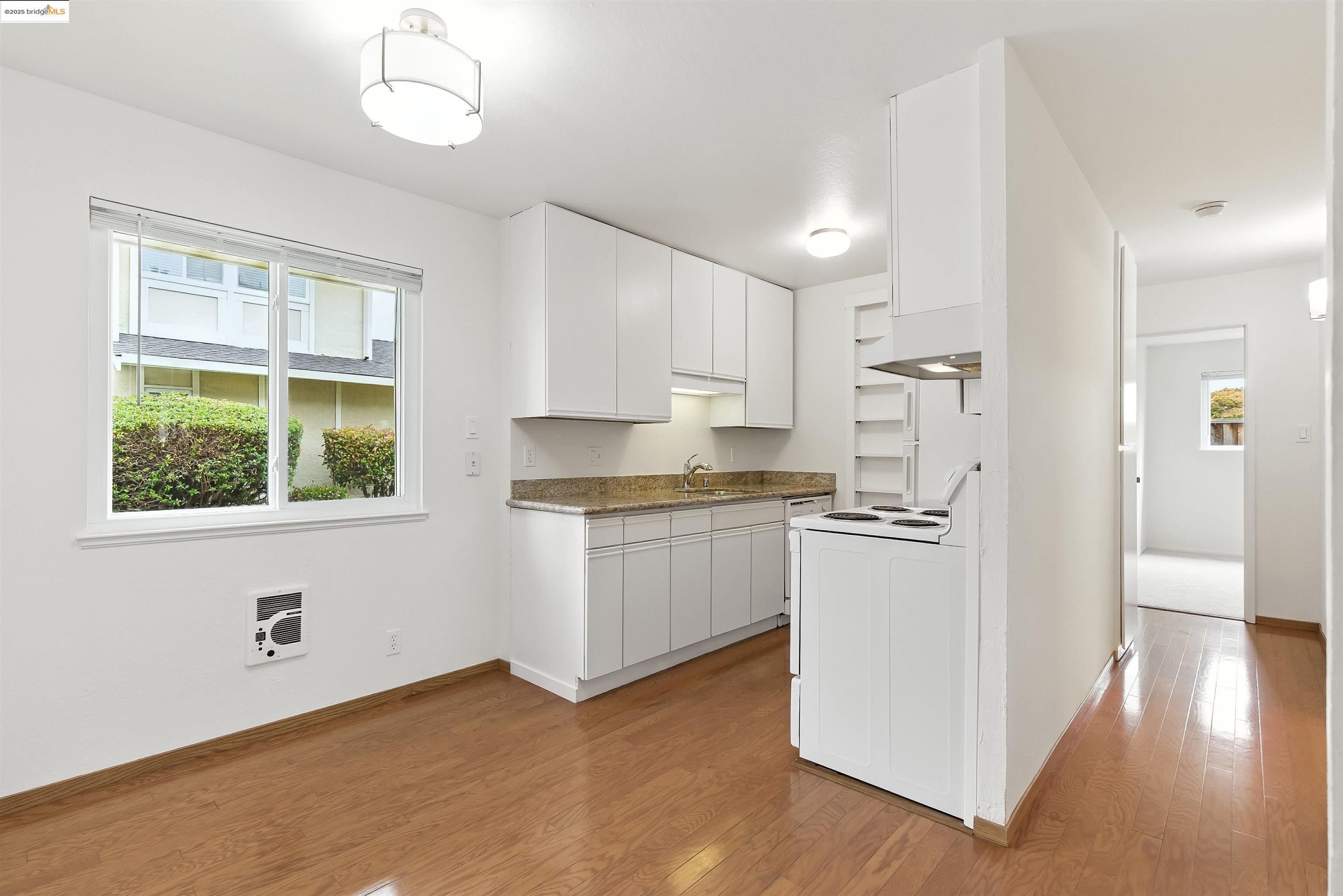 Photo #5: 41106255 Listing 
