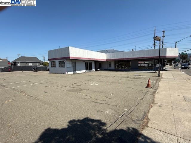 1825 Park St, Alameda, California 94501, ,Commercial Sale,For Sale,1825 Park St,41106256