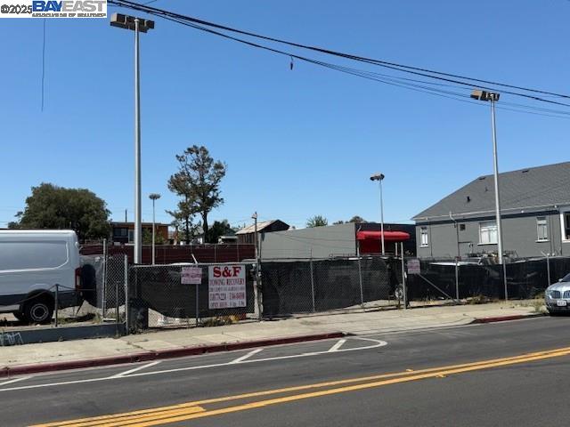 1825 Park St, Alameda, California 94501, ,Commercial Sale,For Sale,1825 Park St,41106256