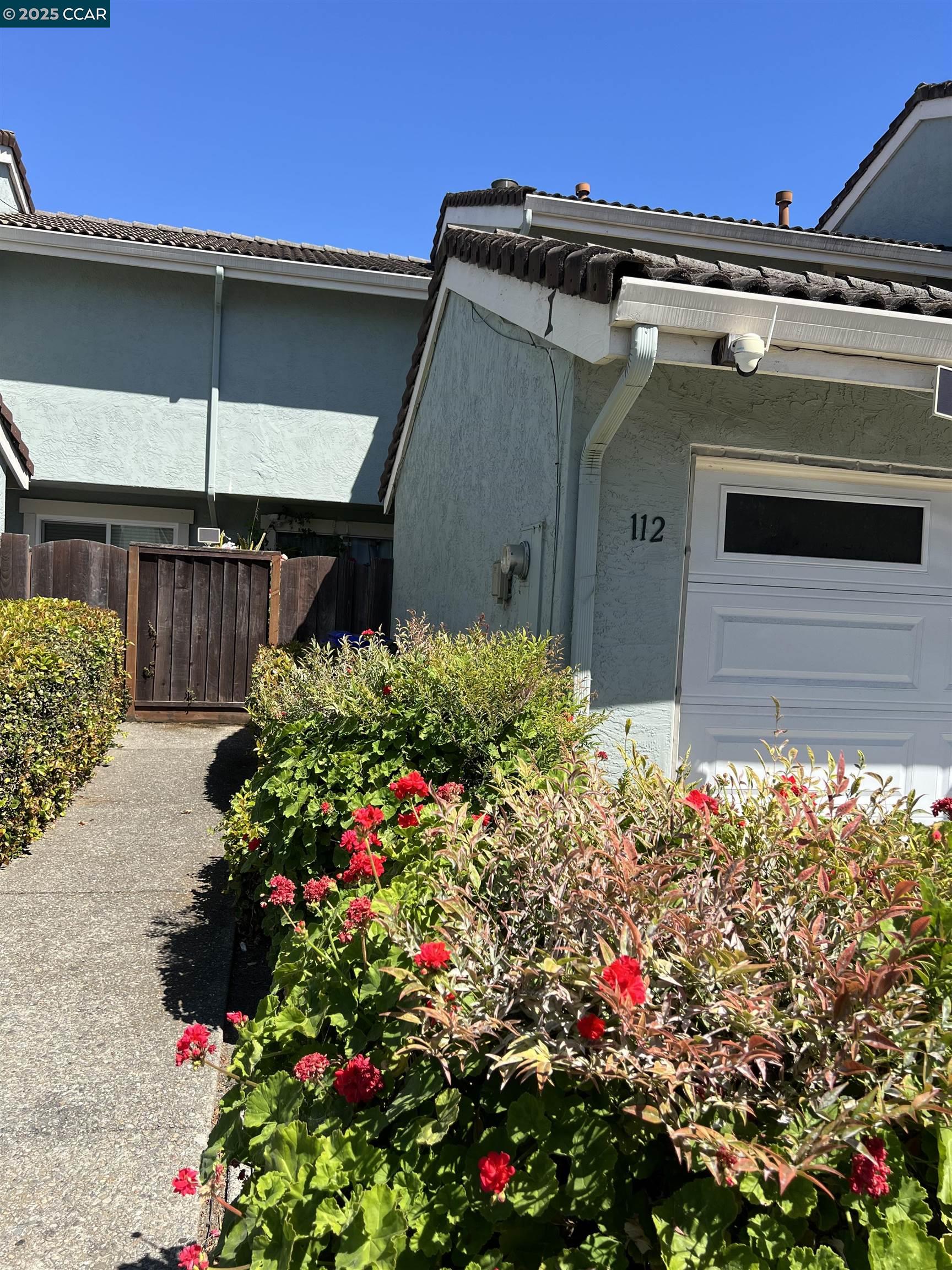 112 Westgate Cir, San Pablo, California 94806, 2 Bedrooms Bedrooms, 5 Rooms Rooms,1 BathroomBathrooms,Residential,For Sale,112 Westgate Cir,41106257