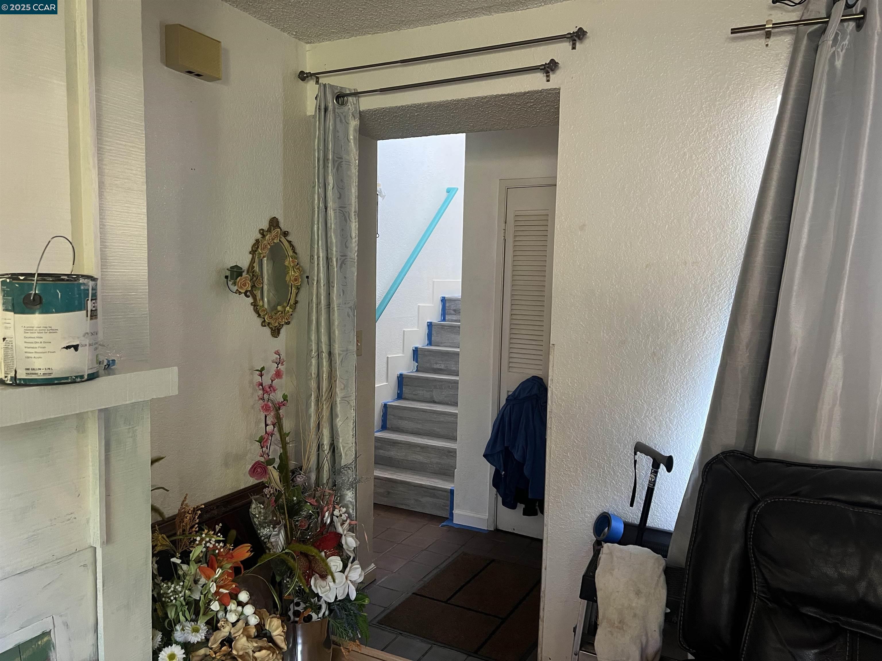 Detail Gallery Image 6 of 11 For 112 Westgate Cir, San Pablo,  CA 94806 - 2 Beds | 1/1 Baths