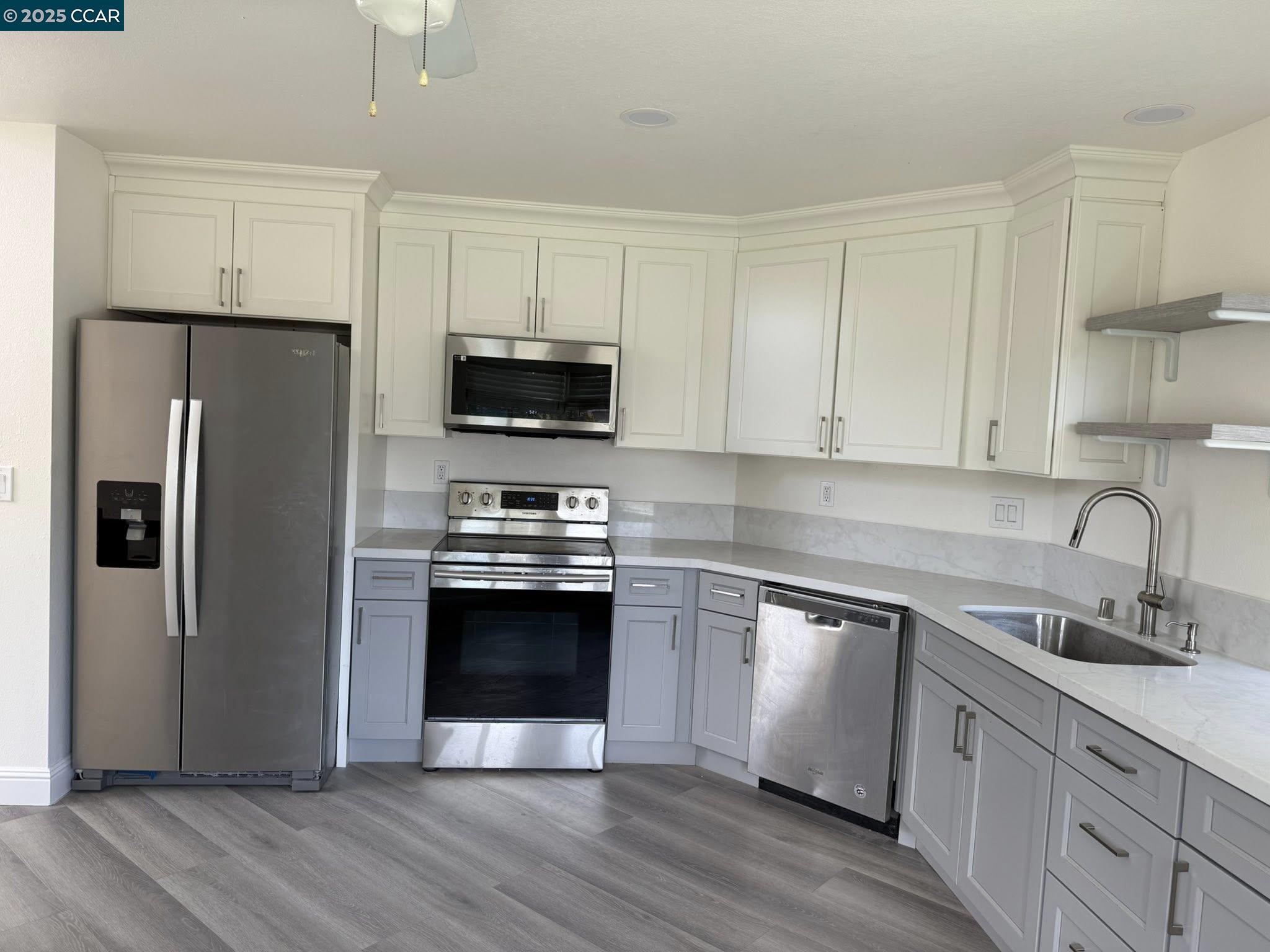 797 Orinda Ct, Fairfield, California 94534, 3 Bedrooms Bedrooms, 6 Rooms Rooms,2 BathroomsBathrooms,Residential,For Sale,797 Orinda Ct,41106260