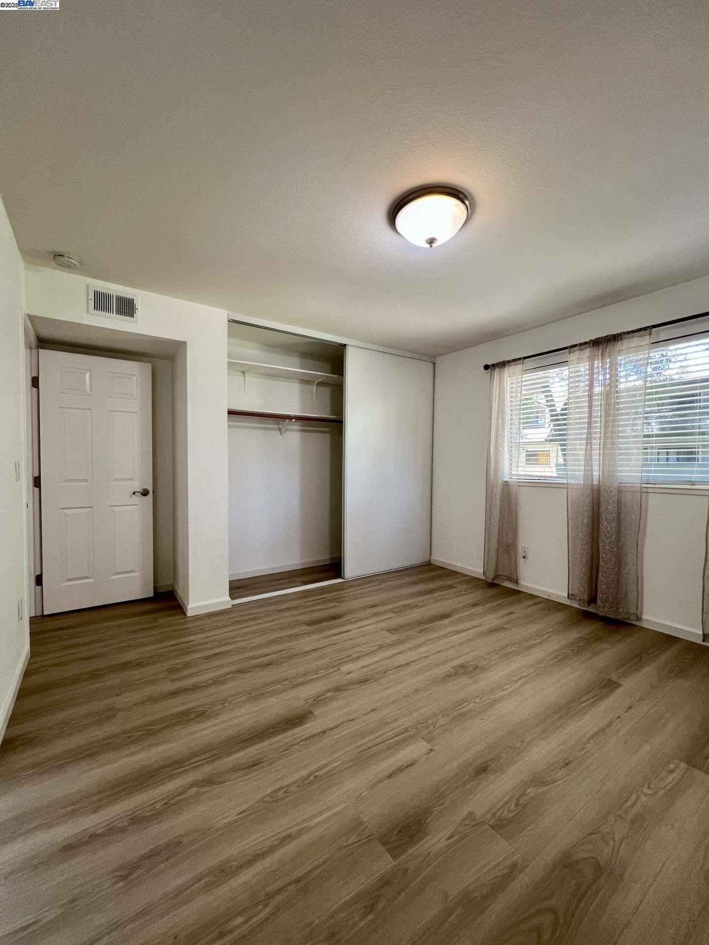 3287 Shadow Park Pl, San Jose, California 95121, 2 Bedrooms Bedrooms, 4 Rooms Rooms,1 BathroomBathrooms,Residential,For Sale,3287 Shadow Park Pl,41106263
