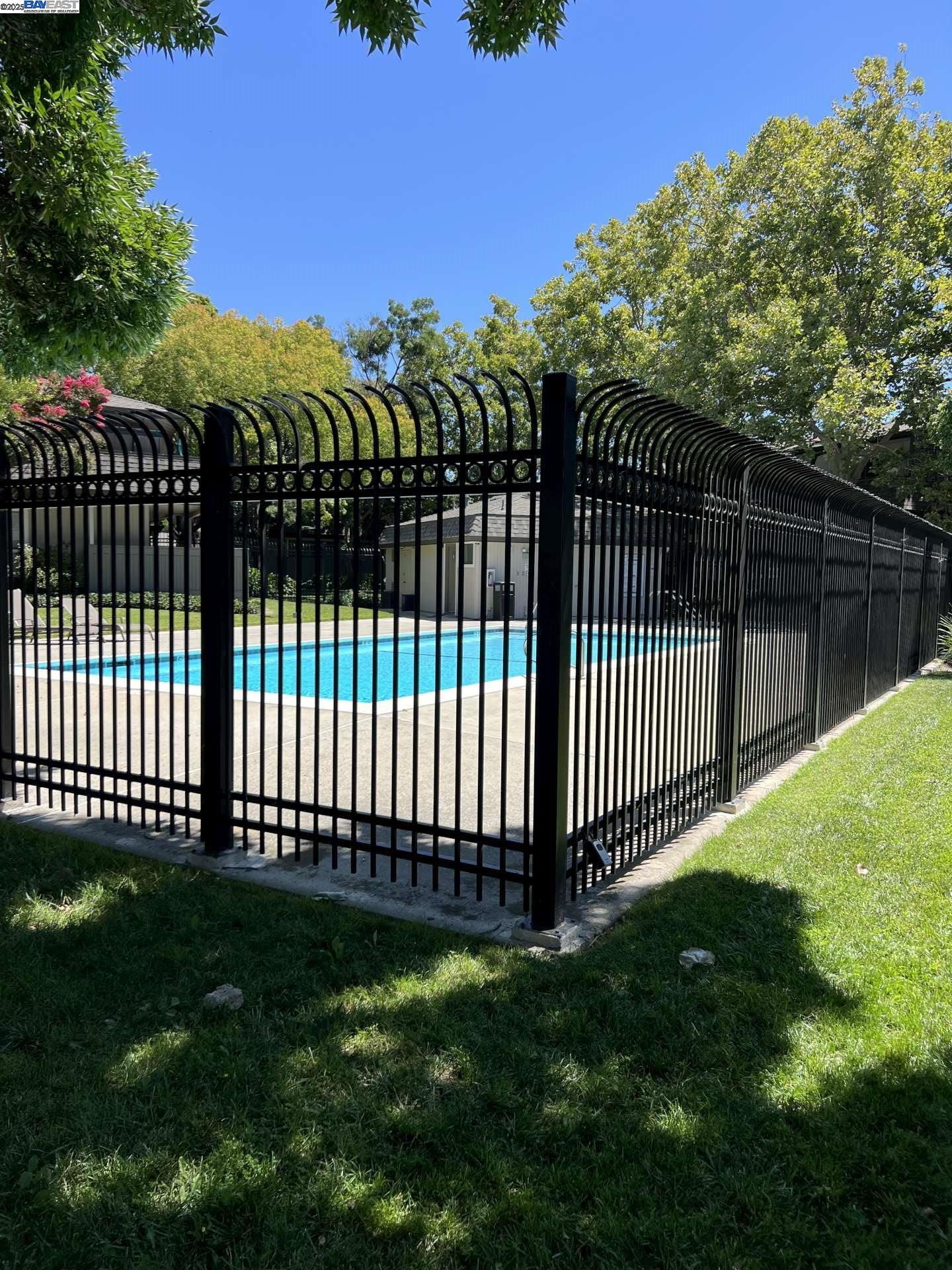 3287 Shadow Park Pl, San Jose, California 95121, 2 Bedrooms Bedrooms, 4 Rooms Rooms,1 BathroomBathrooms,Residential,For Sale,3287 Shadow Park Pl,41106263