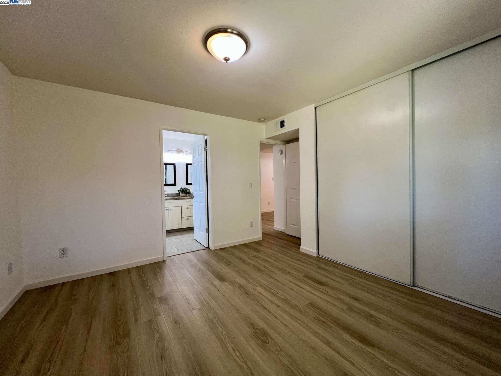 3287 Shadow Park Pl, San Jose, California 95121, 2 Bedrooms Bedrooms, 4 Rooms Rooms,1 BathroomBathrooms,Residential,For Sale,3287 Shadow Park Pl,41106263