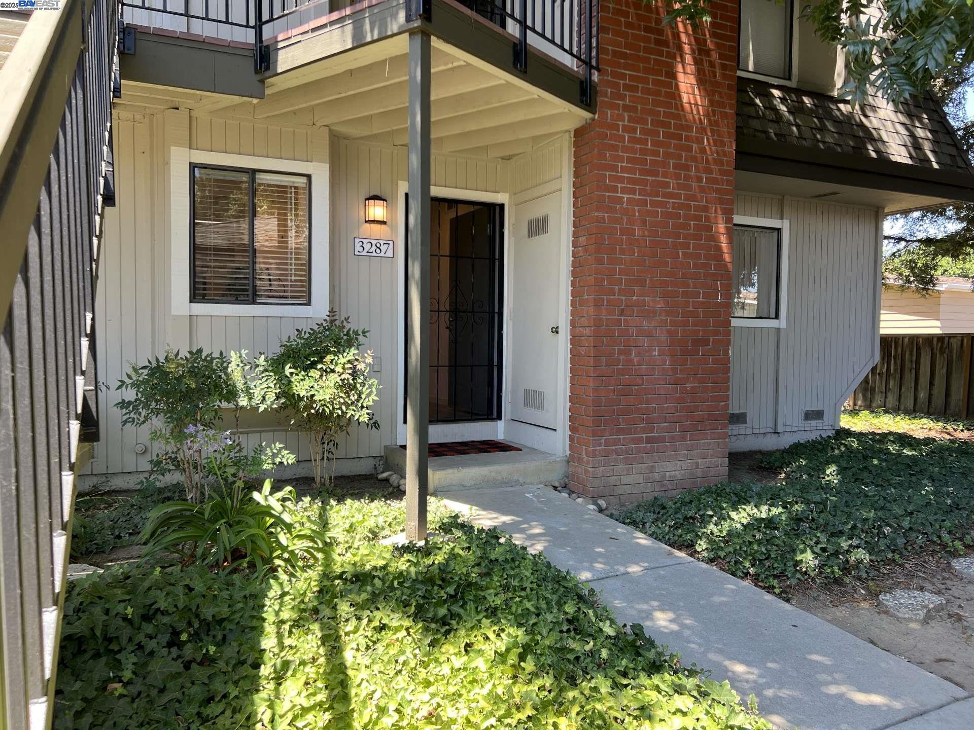 3287 Shadow Park Pl, San Jose, California 95121, 2 Bedrooms Bedrooms, 4 Rooms Rooms,1 BathroomBathrooms,Residential,For Sale,3287 Shadow Park Pl,41106263