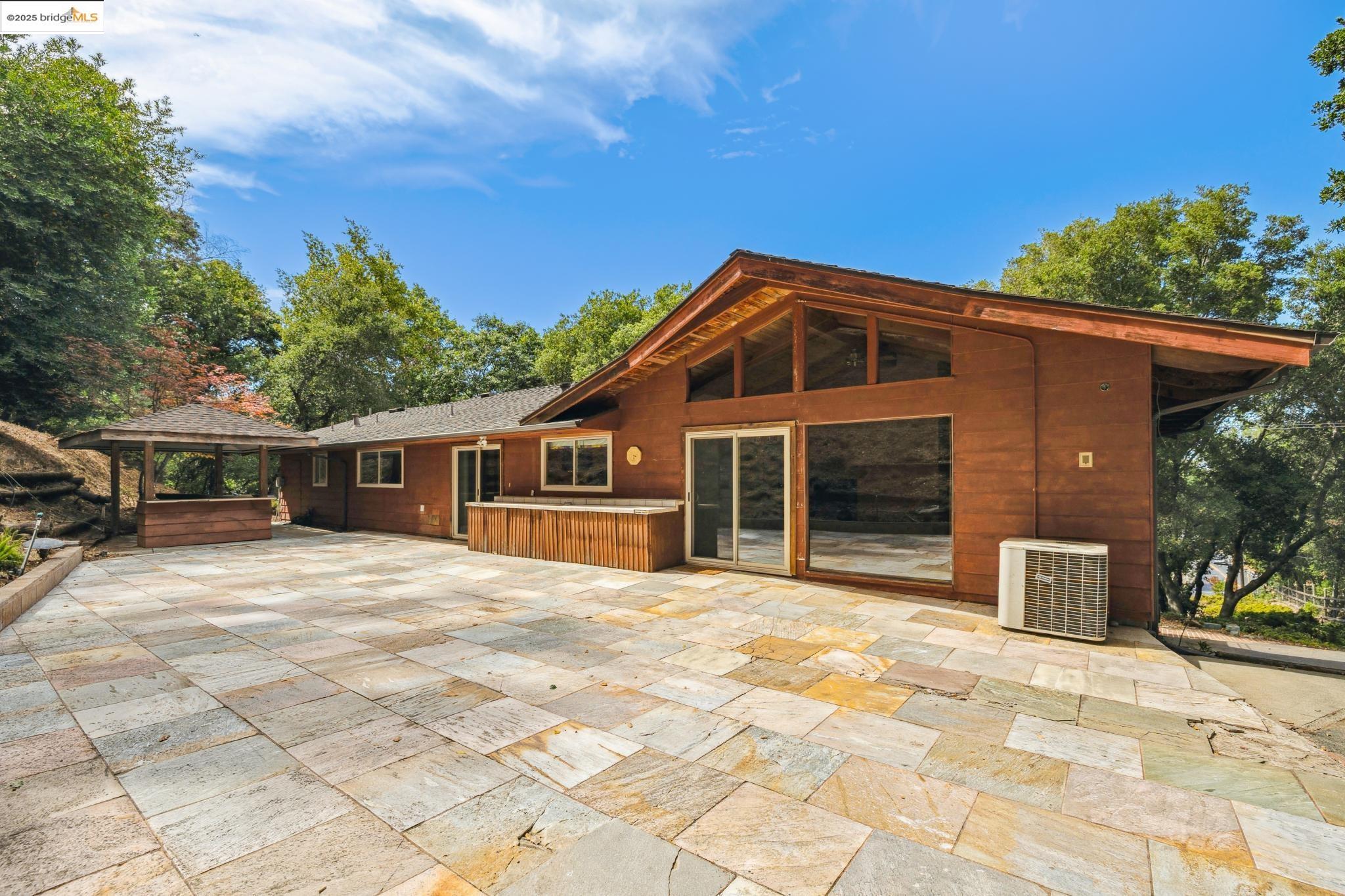 5201 Alhambra Valley Rd, Martinez, California 94553, 3 Bedrooms Bedrooms, 7 Rooms Rooms,3 BathroomsBathrooms,Residential,For Sale,5201 Alhambra Valley Rd,41106264