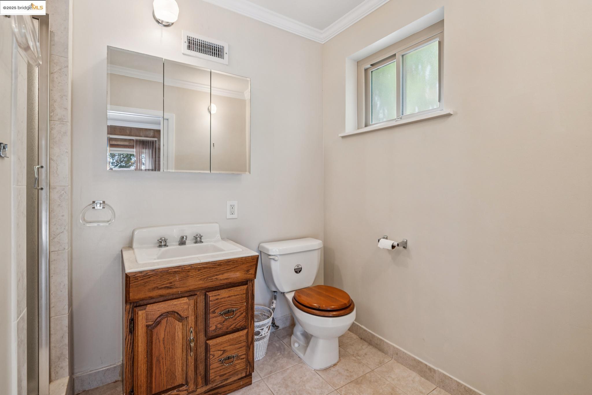 5201 Alhambra Valley Rd, Martinez, California 94553, 3 Bedrooms Bedrooms, 7 Rooms Rooms,3 BathroomsBathrooms,Residential,For Sale,5201 Alhambra Valley Rd,41106264