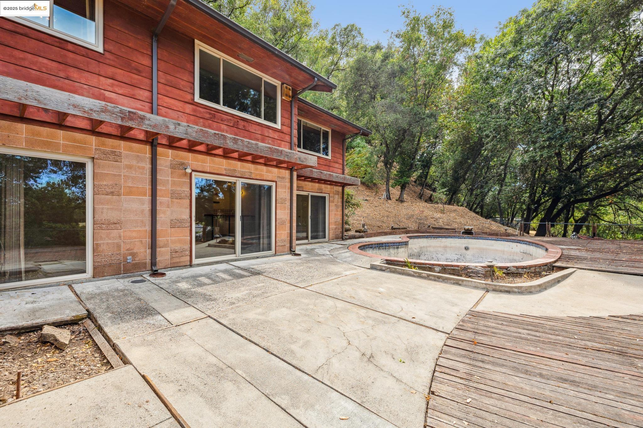 5201 Alhambra Valley Rd, Martinez, California 94553, 3 Bedrooms Bedrooms, 7 Rooms Rooms,3 BathroomsBathrooms,Residential,For Sale,5201 Alhambra Valley Rd,41106264