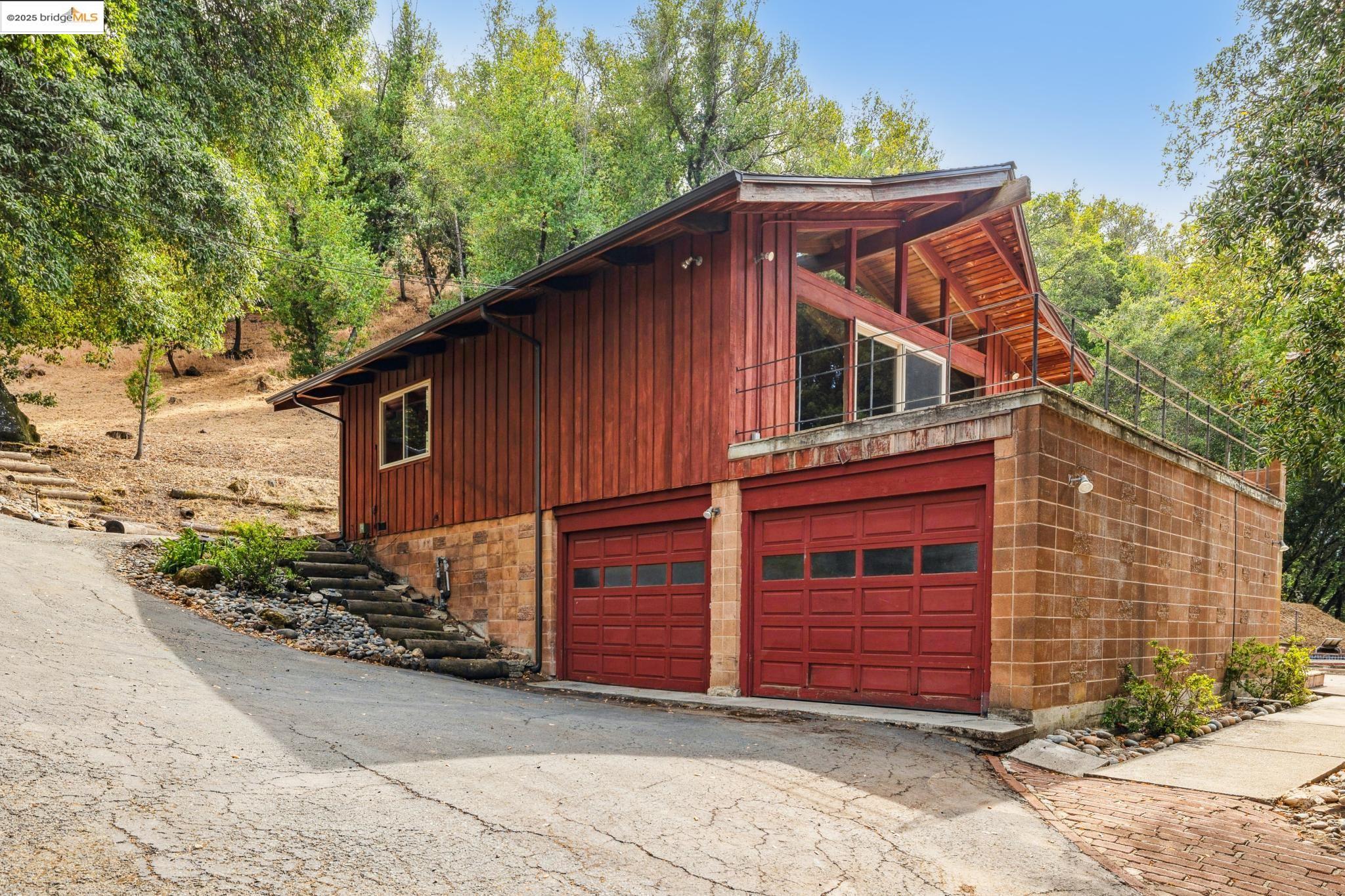 5201 Alhambra Valley Rd, Martinez, California 94553, 3 Bedrooms Bedrooms, 7 Rooms Rooms,3 BathroomsBathrooms,Residential,For Sale,5201 Alhambra Valley Rd,41106264