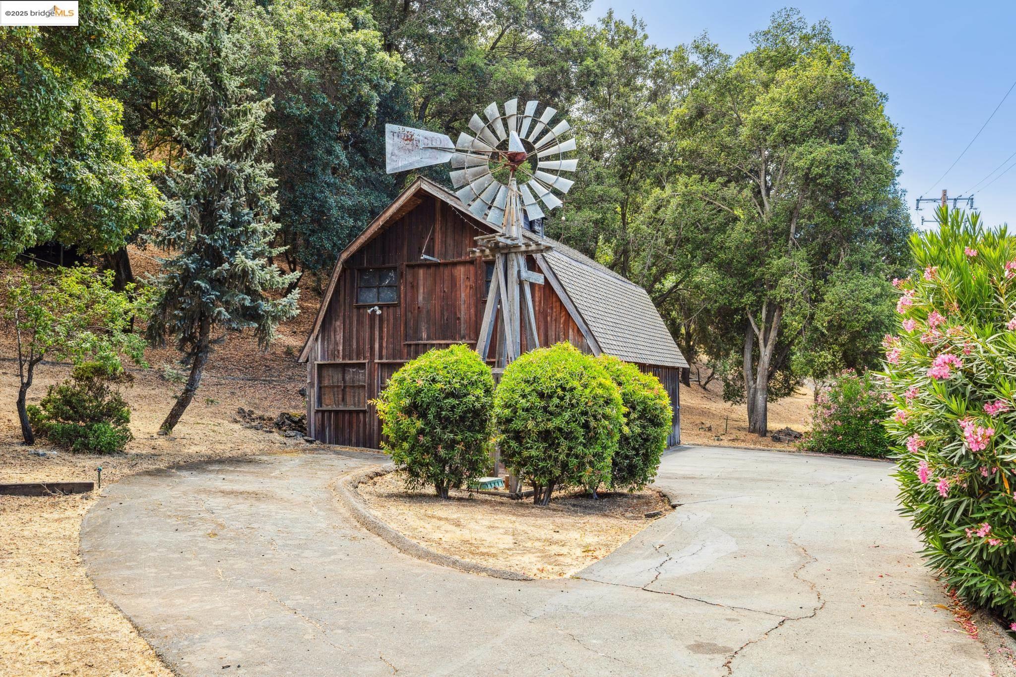 5201 Alhambra Valley Rd, Martinez, California 94553, 3 Bedrooms Bedrooms, 7 Rooms Rooms,3 BathroomsBathrooms,Residential,For Sale,5201 Alhambra Valley Rd,41106264