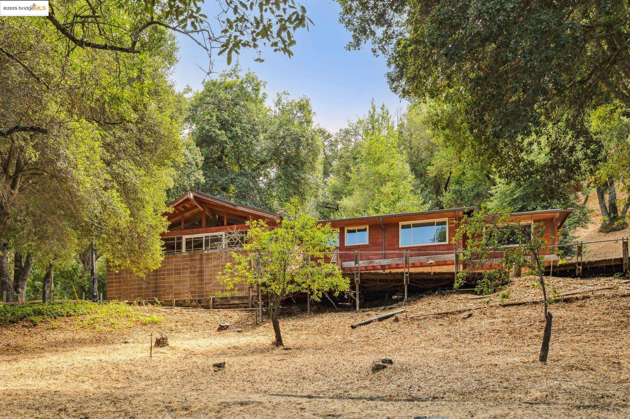 5201 Alhambra Valley Rd, Martinez, California 94553, 3 Bedrooms Bedrooms, 7 Rooms Rooms,3 BathroomsBathrooms,Residential,For Sale,5201 Alhambra Valley Rd,41106264