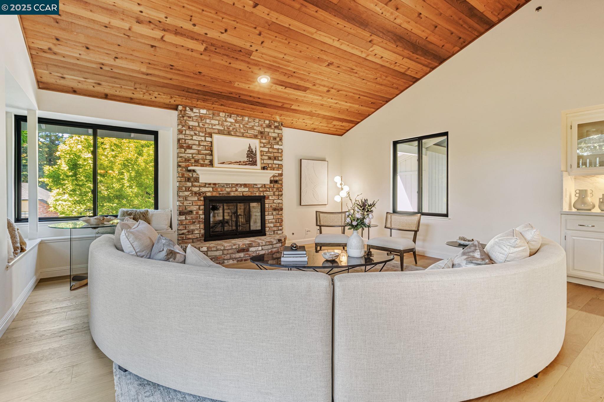 Detail Gallery Image 19 of 56 For 38 Sanders Ranch Rd, Moraga,  CA 94556 - 4 Beds | 2/1 Baths