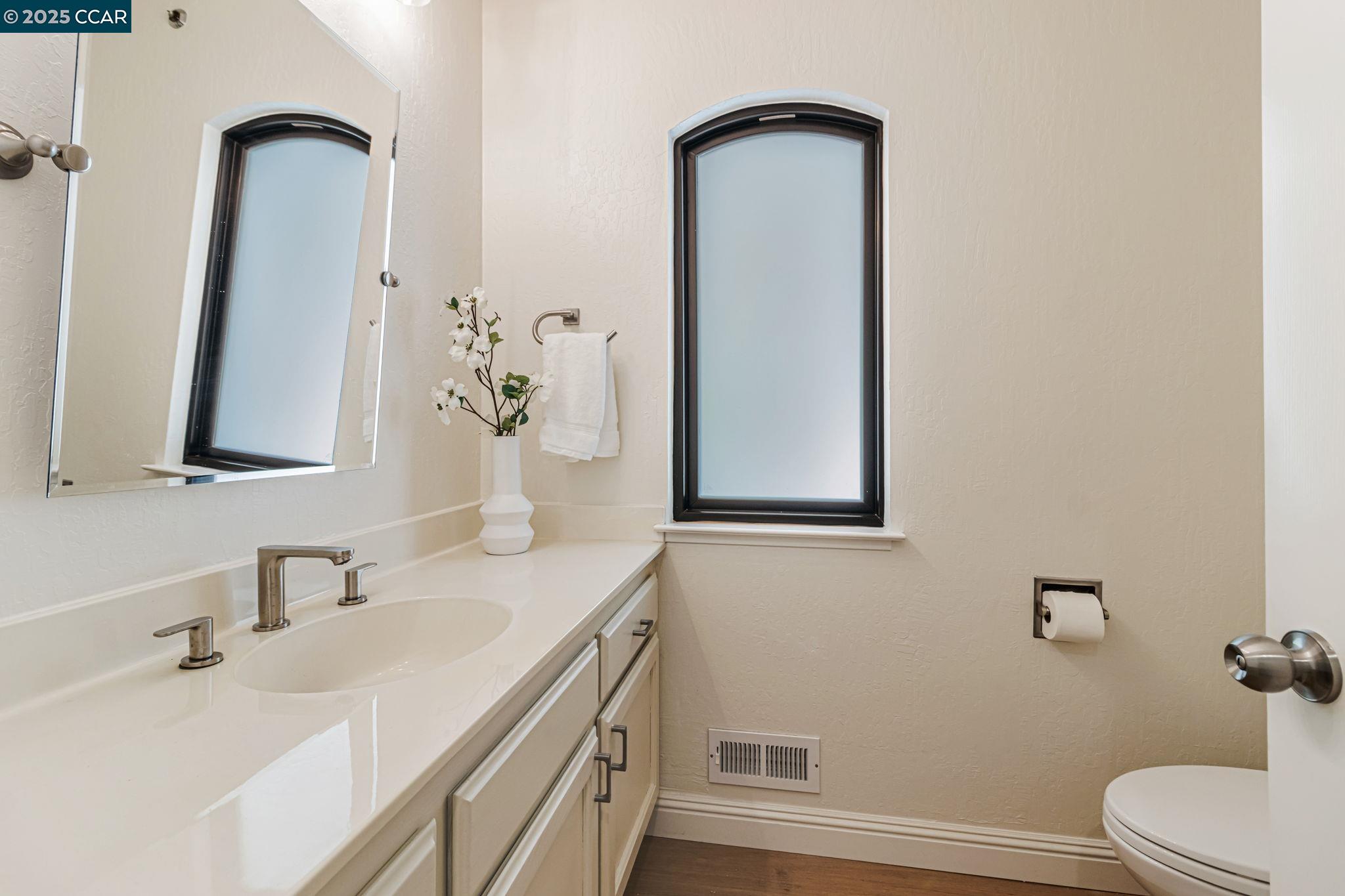 Detail Gallery Image 22 of 56 For 38 Sanders Ranch Rd, Moraga,  CA 94556 - 4 Beds | 2/1 Baths