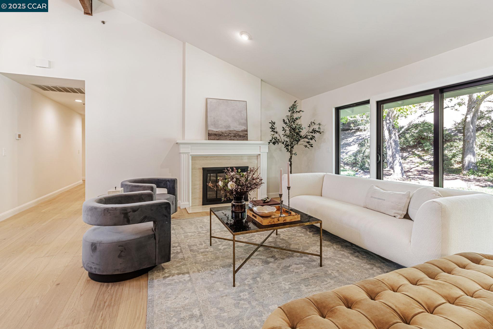 Detail Gallery Image 4 of 56 For 38 Sanders Ranch Rd, Moraga,  CA 94556 - 4 Beds | 2/1 Baths