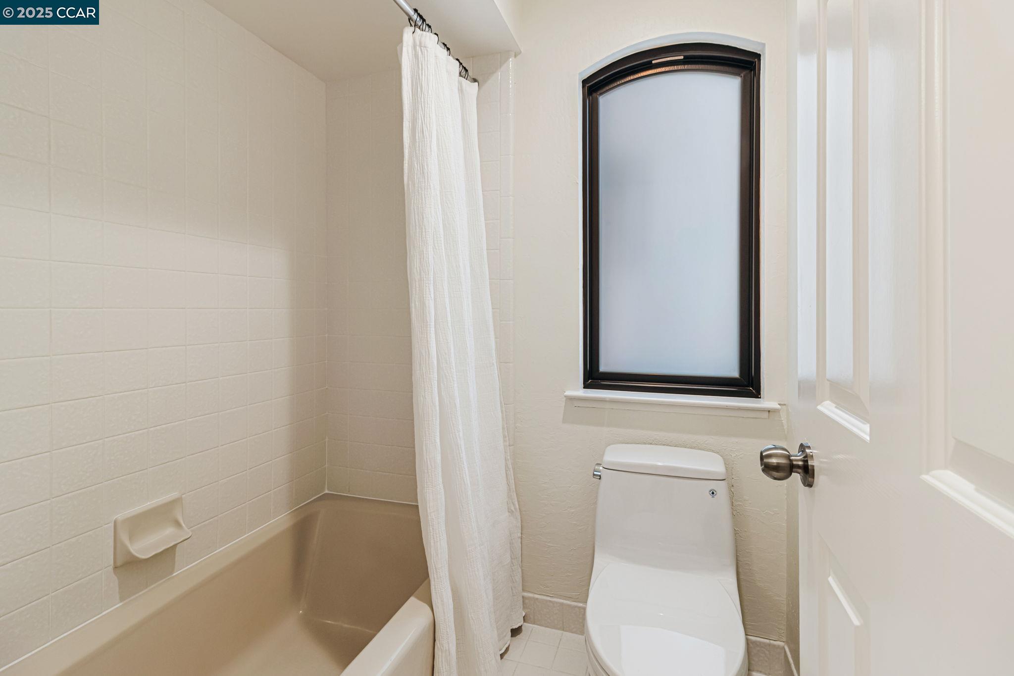 Detail Gallery Image 37 of 56 For 38 Sanders Ranch Rd, Moraga,  CA 94556 - 4 Beds | 2/1 Baths