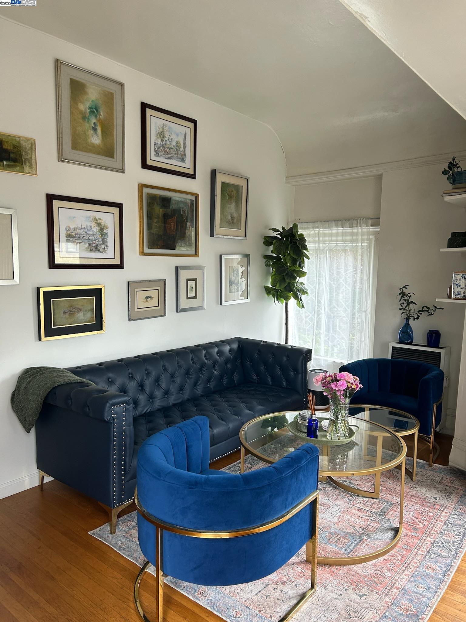 Detail Gallery Image 4 of 19 For 2503 Regent St, Berkeley,  CA 94704 - 2 Beds | 1 Baths