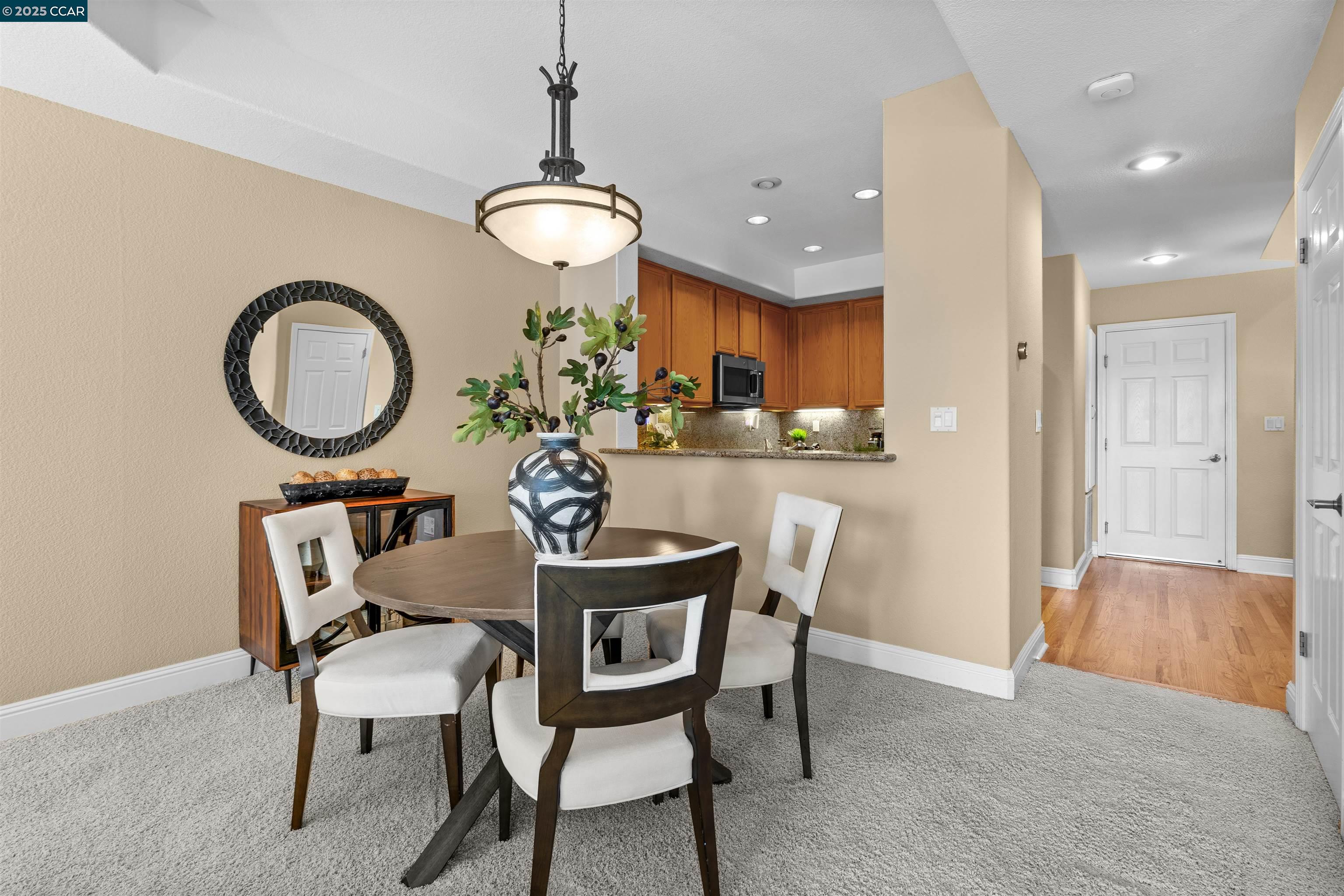 Photo #12: 41106271 Listing: Photo #12