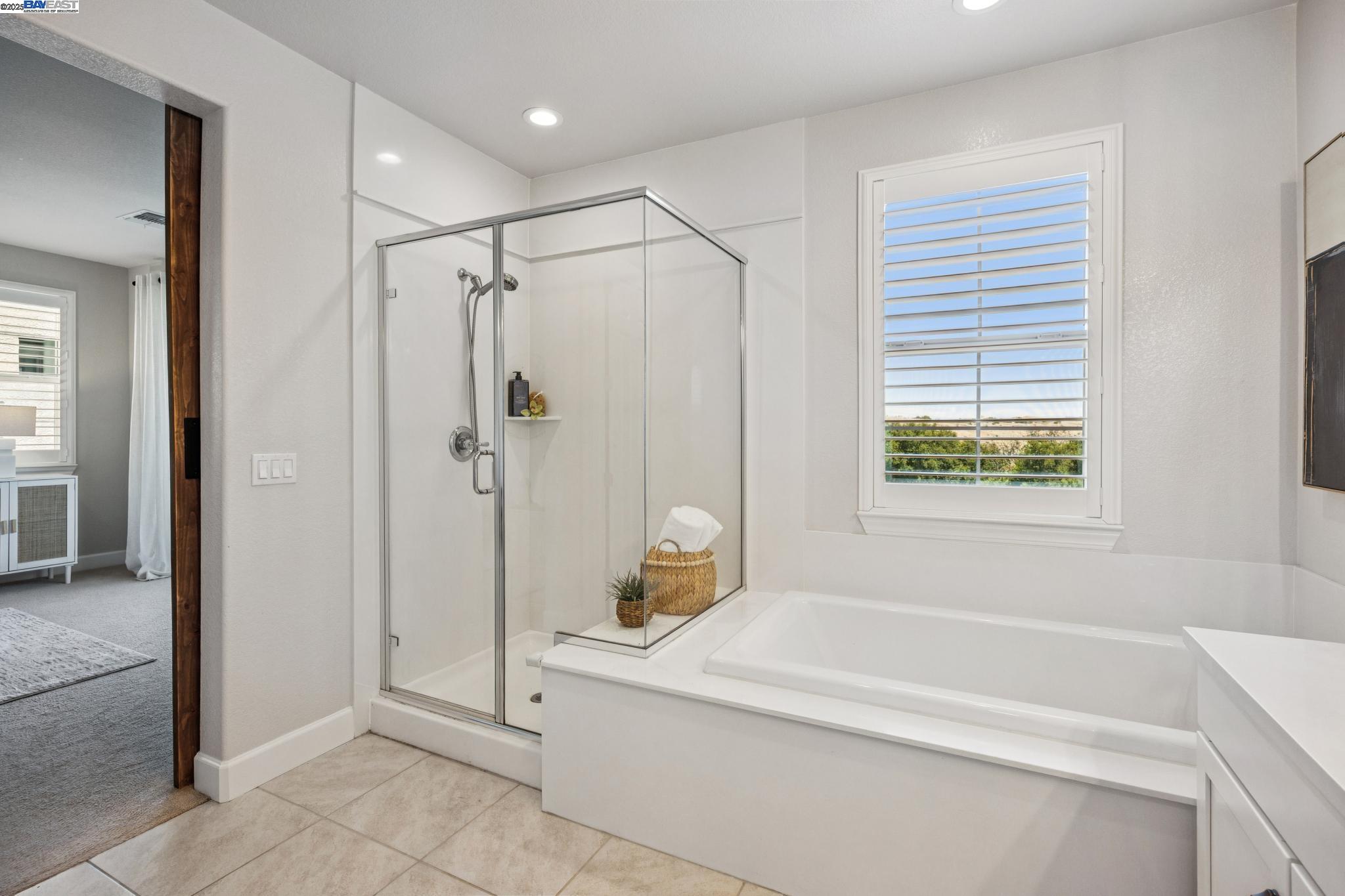 Detail Gallery Image 30 of 57 For 252 Benmore Dr, Hayward,  CA 94542 - 4 Beds | 3 Baths