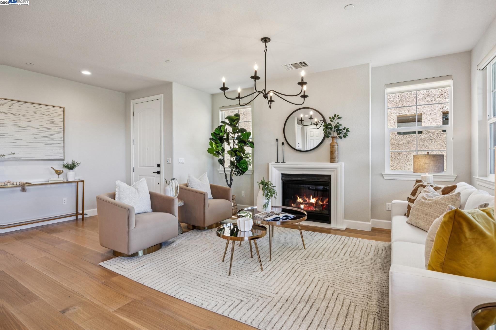 Detail Gallery Image 6 of 57 For 252 Benmore Dr, Hayward,  CA 94542 - 4 Beds | 3 Baths
