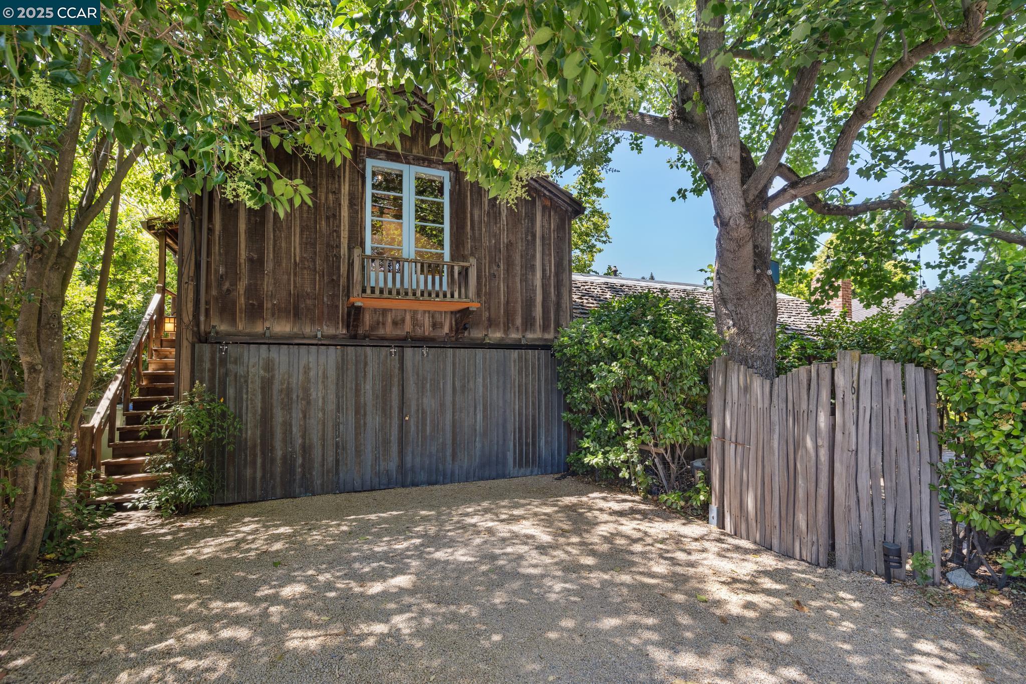 Front Image Thumbnail for CC41106278