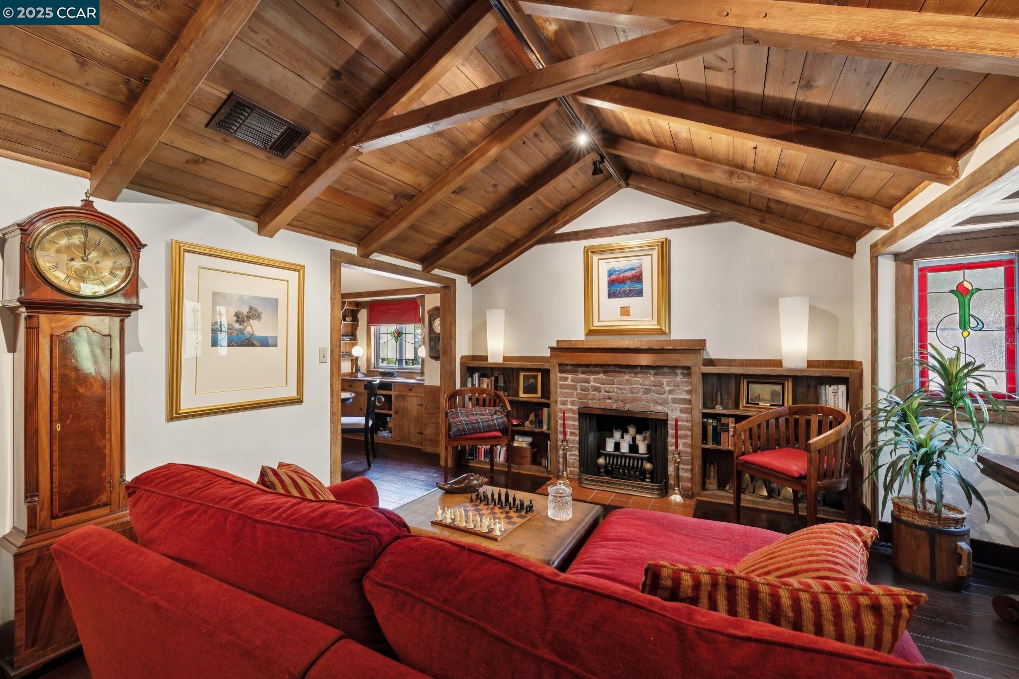 Detail Gallery Image 13 of 60 For 1611 Carmel Dr, Walnut Creek,  CA 94596 - 3 Beds | 3 Baths