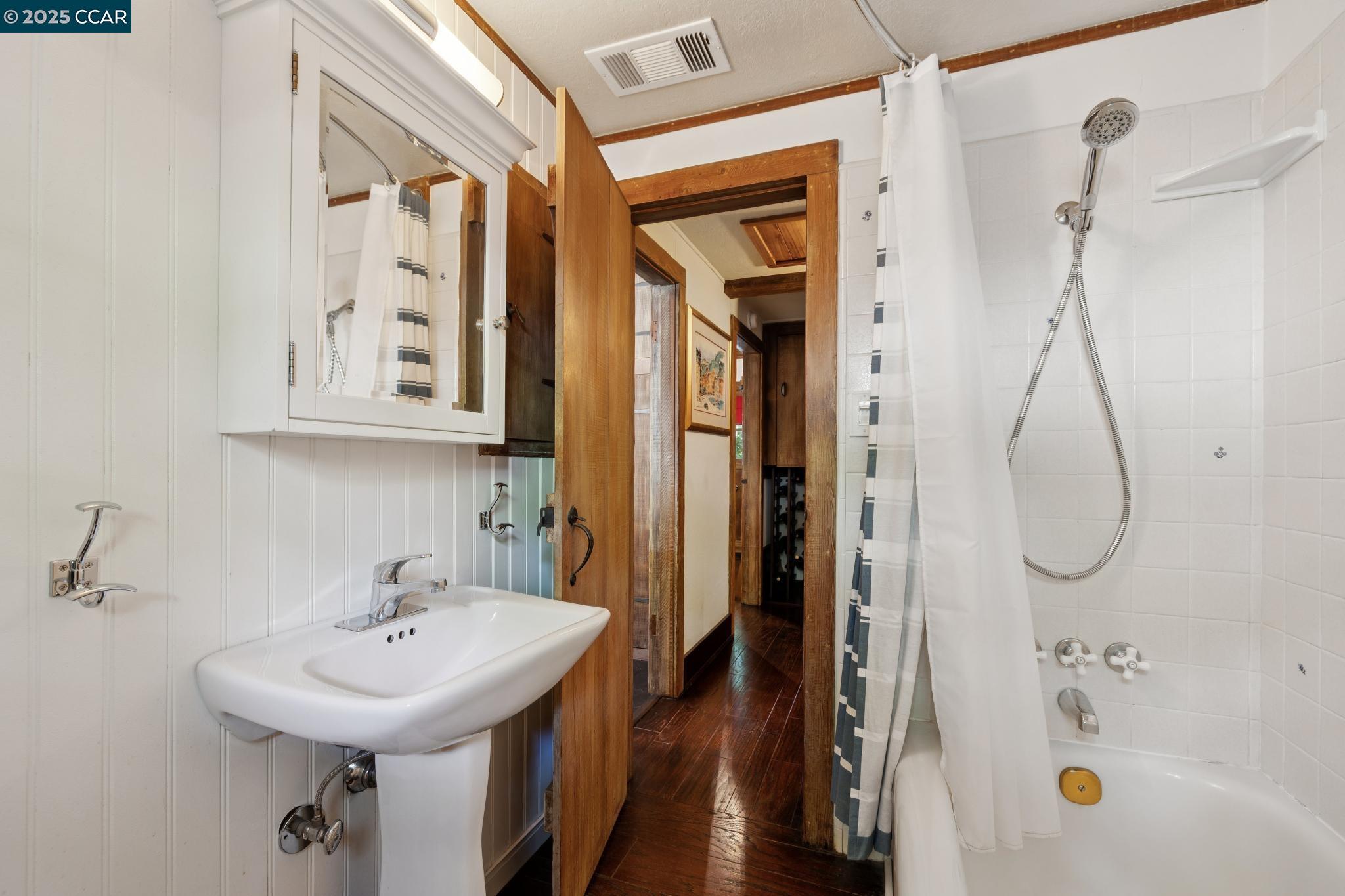Detail Gallery Image 52 of 60 For 1611 Carmel Dr, Walnut Creek,  CA 94596 - 3 Beds | 3 Baths