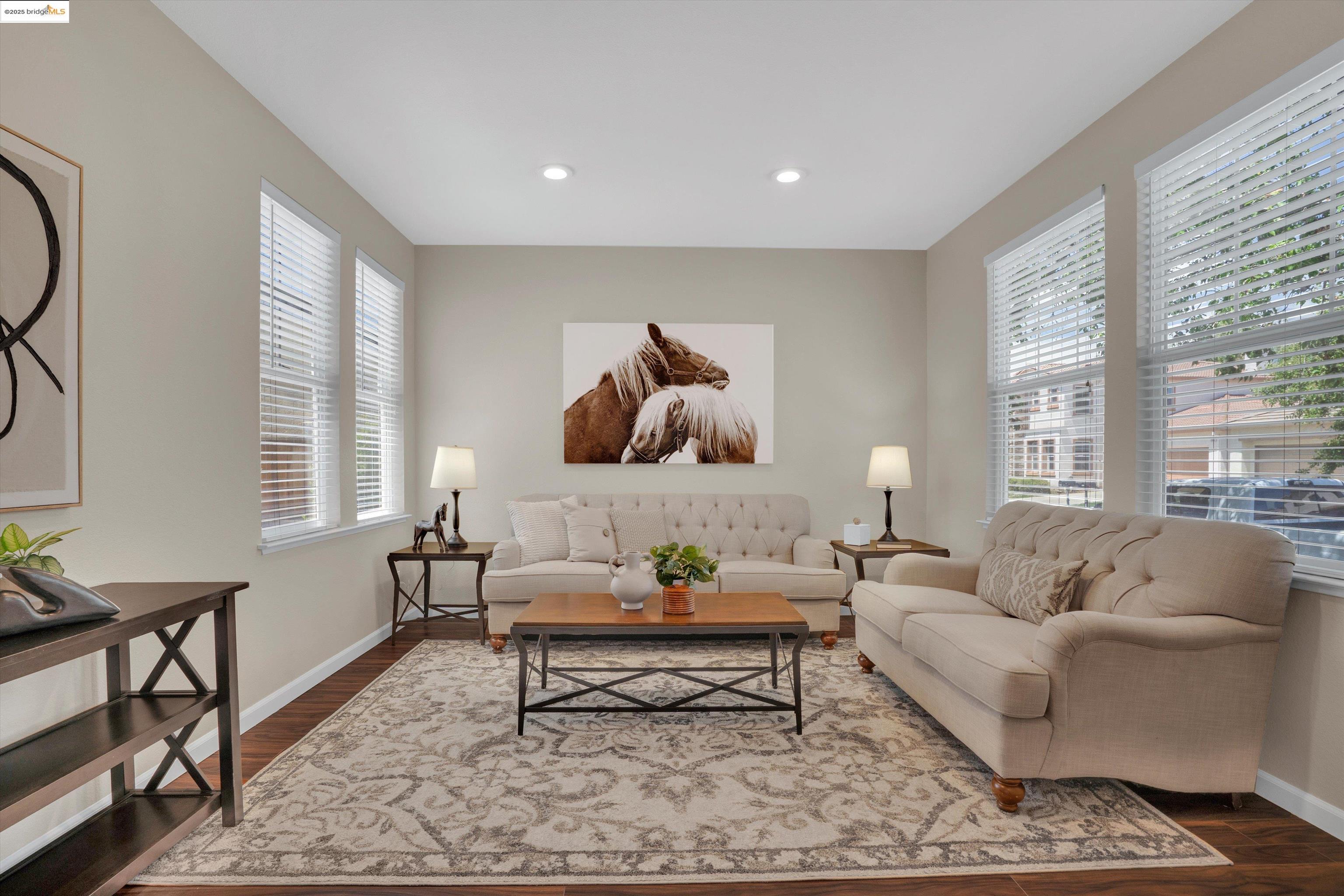 Detail Gallery Image 12 of 48 For 2335 Winchester Loop, Discovery Bay,  CA 94505 - 4 Beds | 2/1 Baths