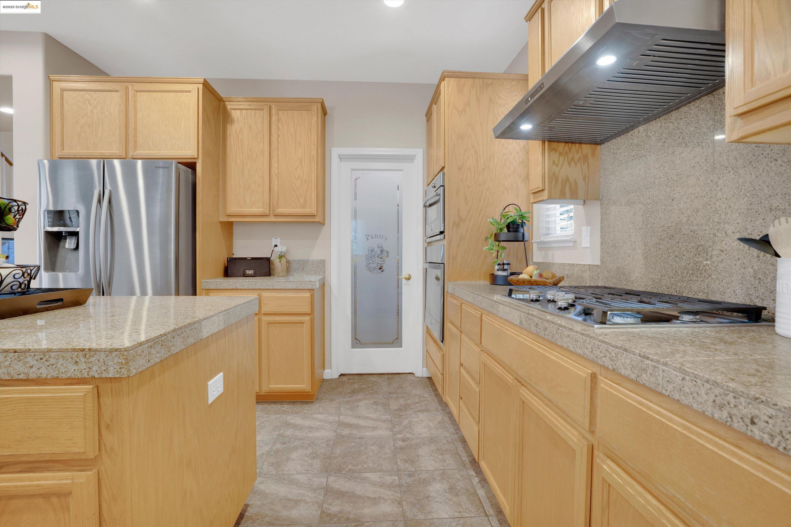 Detail Gallery Image 15 of 48 For 2335 Winchester Loop, Discovery Bay,  CA 94505 - 4 Beds | 2/1 Baths