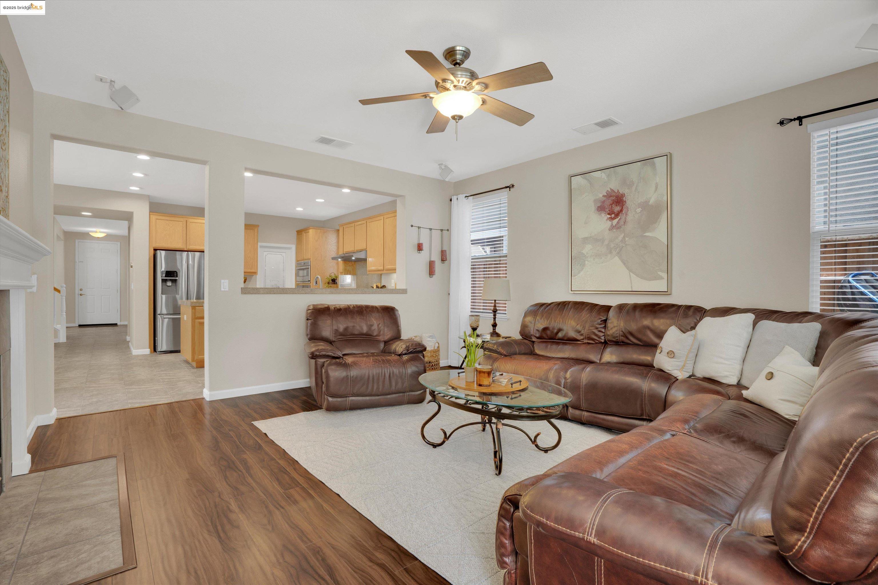 Detail Gallery Image 21 of 48 For 2335 Winchester Loop, Discovery Bay,  CA 94505 - 4 Beds | 2/1 Baths