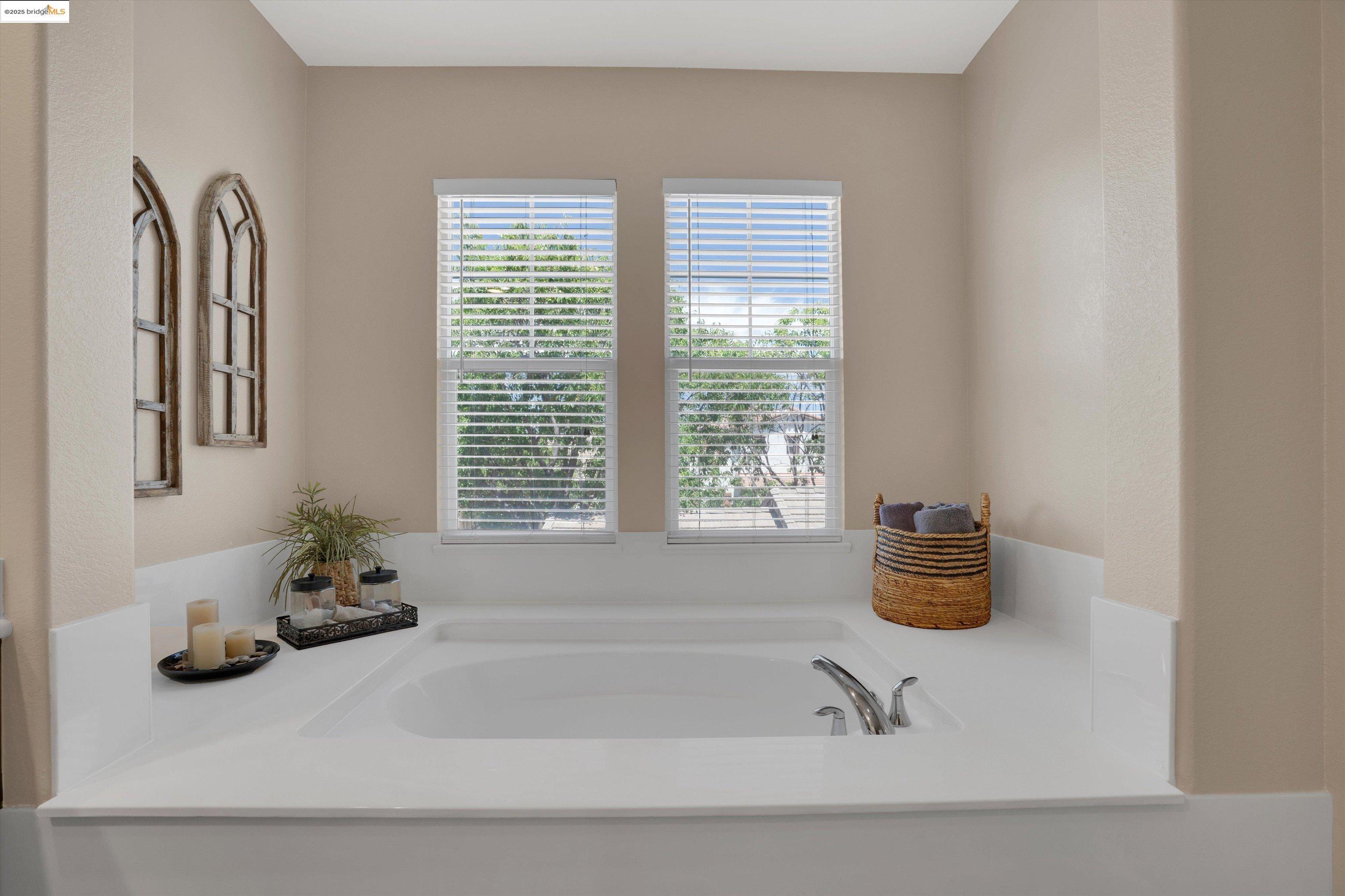 Detail Gallery Image 26 of 48 For 2335 Winchester Loop, Discovery Bay,  CA 94505 - 4 Beds | 2/1 Baths