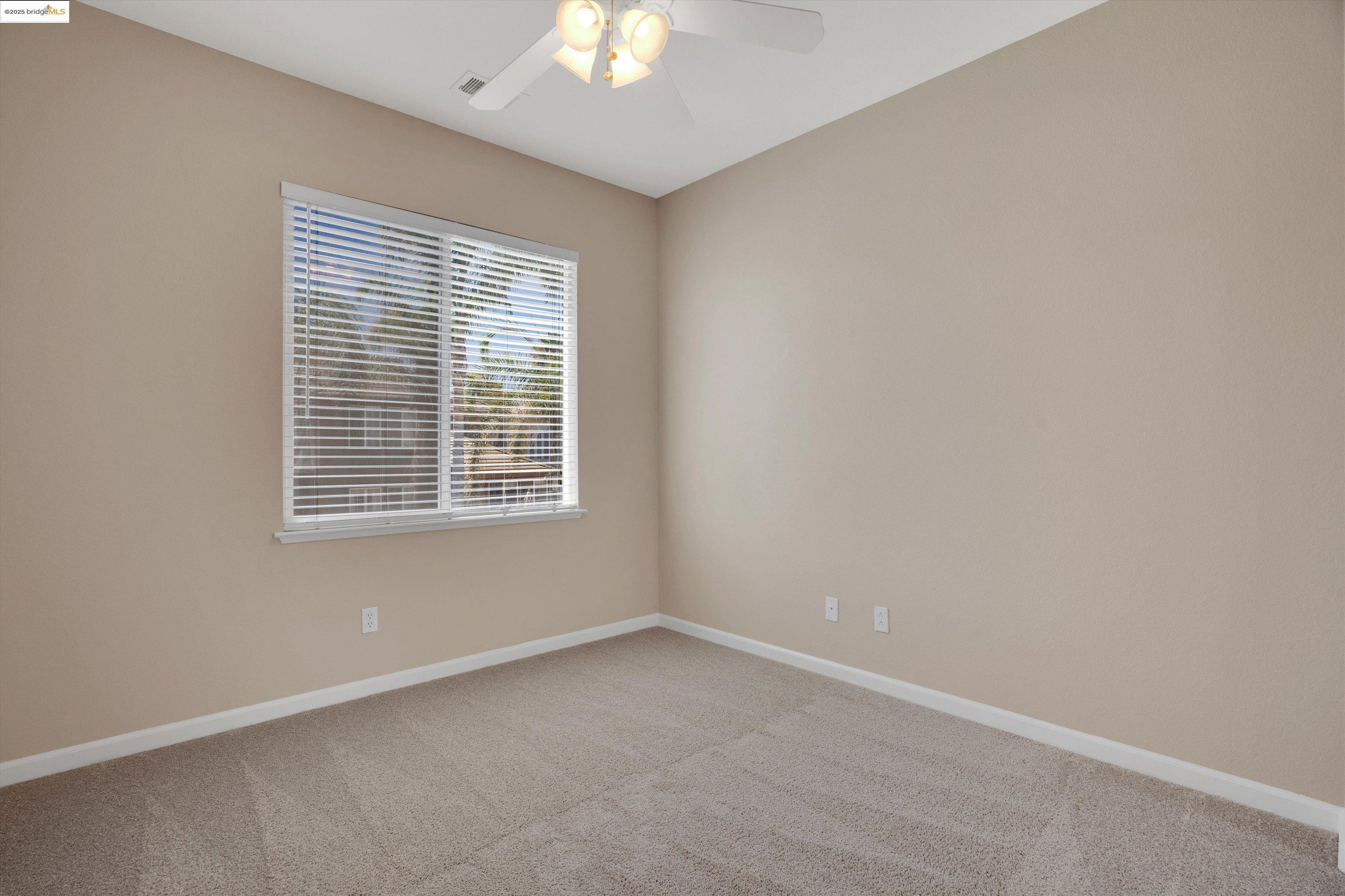 Detail Gallery Image 34 of 48 For 2335 Winchester Loop, Discovery Bay,  CA 94505 - 4 Beds | 2/1 Baths