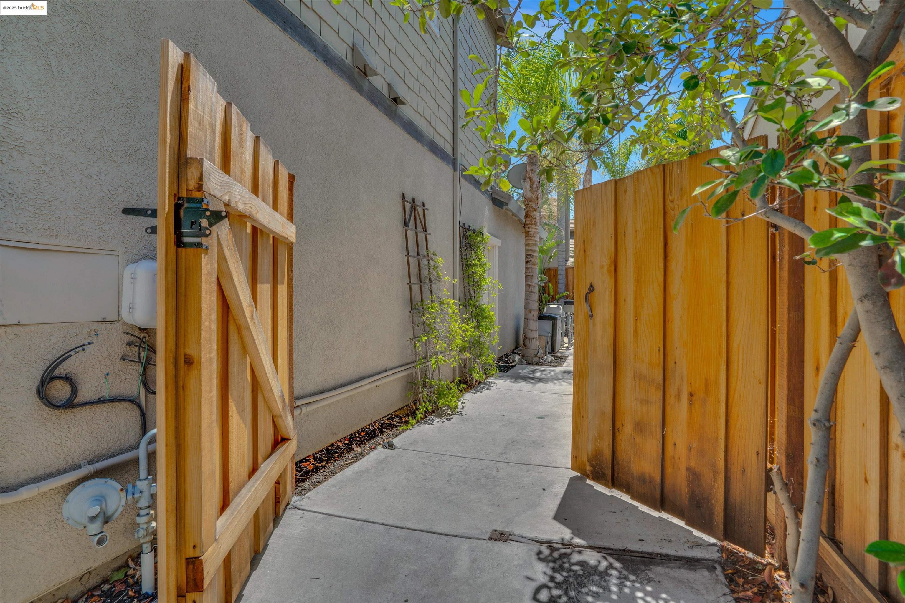 Detail Gallery Image 39 of 48 For 2335 Winchester Loop, Discovery Bay,  CA 94505 - 4 Beds | 2/1 Baths
