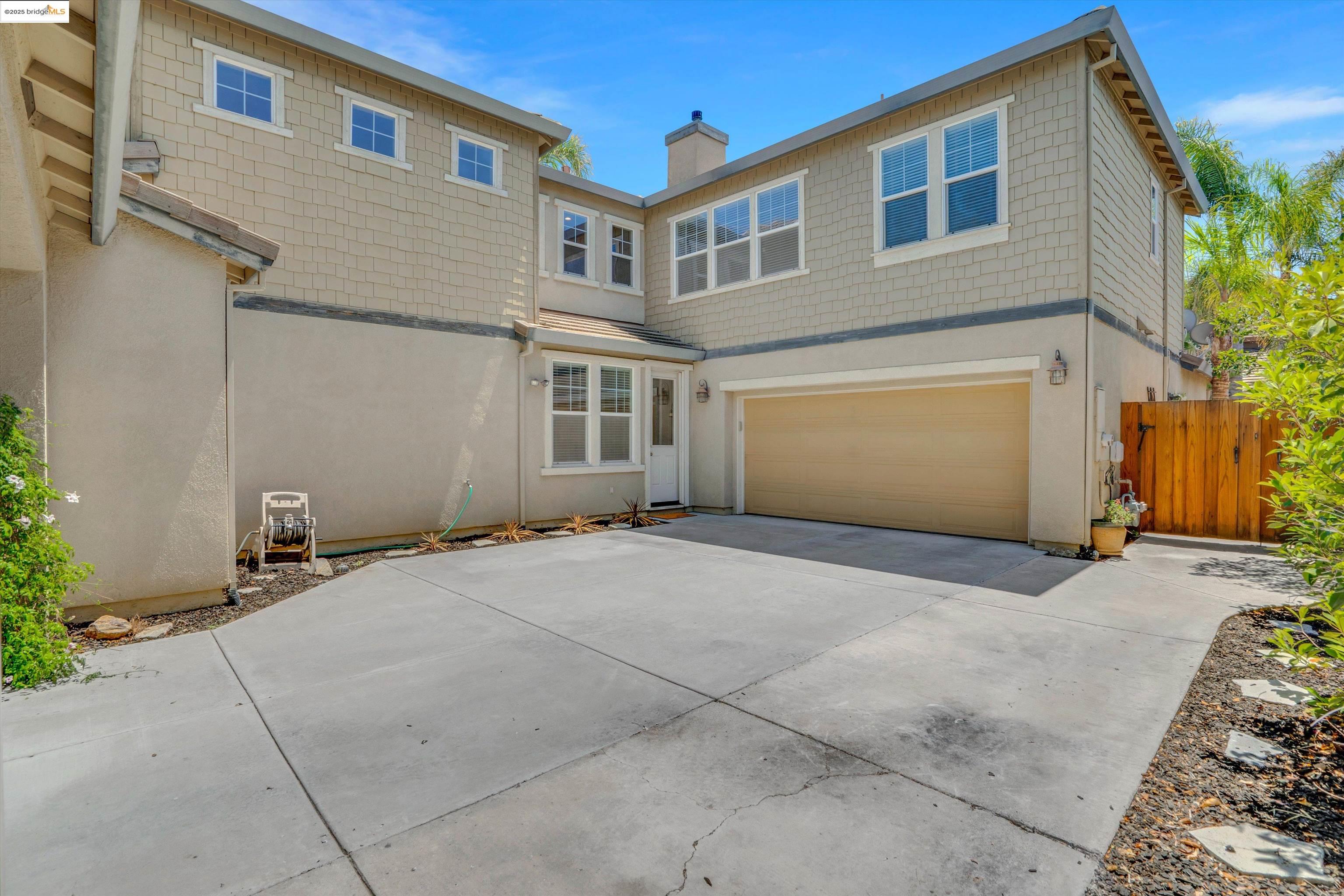 Detail Gallery Image 6 of 48 For 2335 Winchester Loop, Discovery Bay,  CA 94505 - 4 Beds | 2/1 Baths