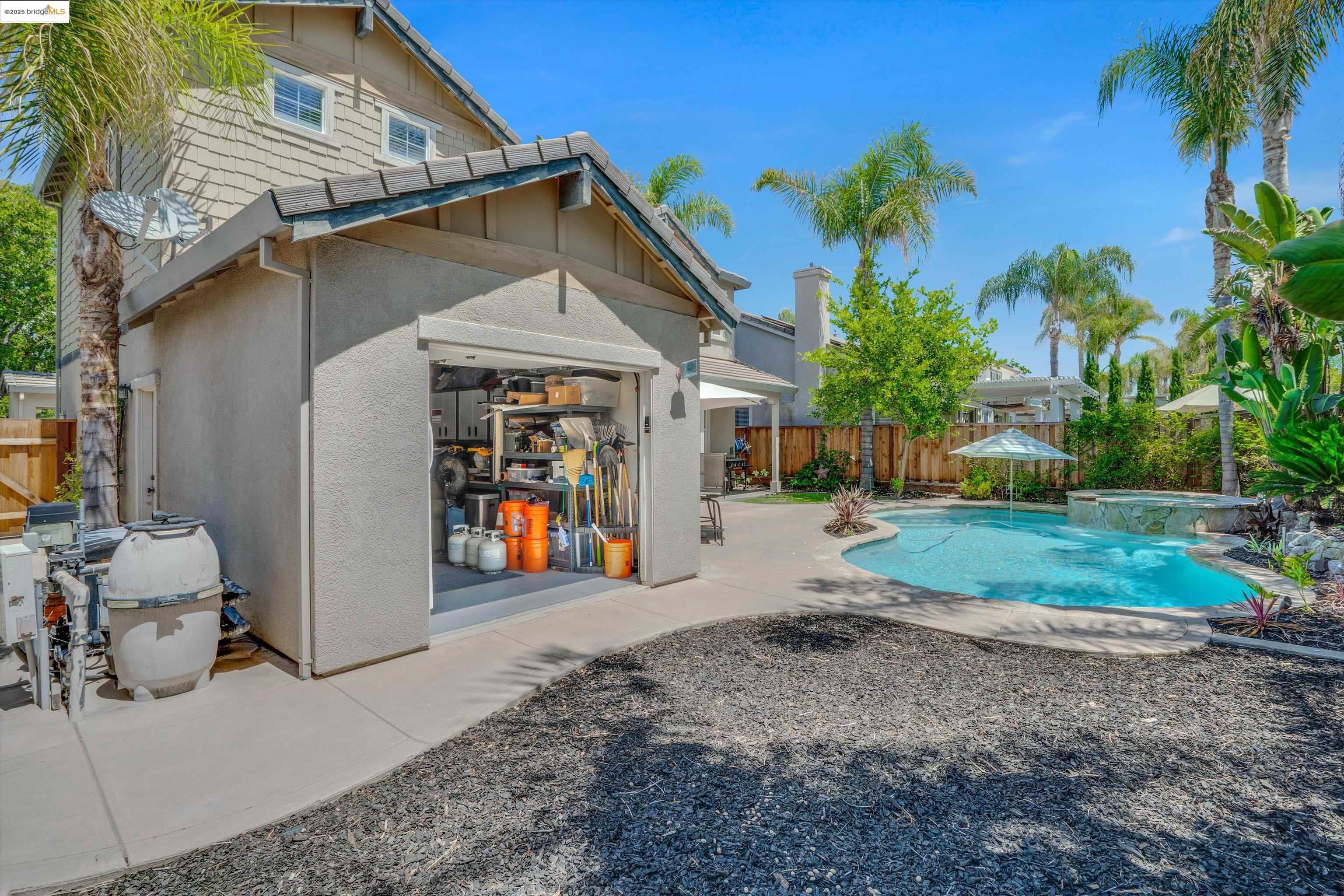 Detail Gallery Image 7 of 48 For 2335 Winchester Loop, Discovery Bay,  CA 94505 - 4 Beds | 2/1 Baths