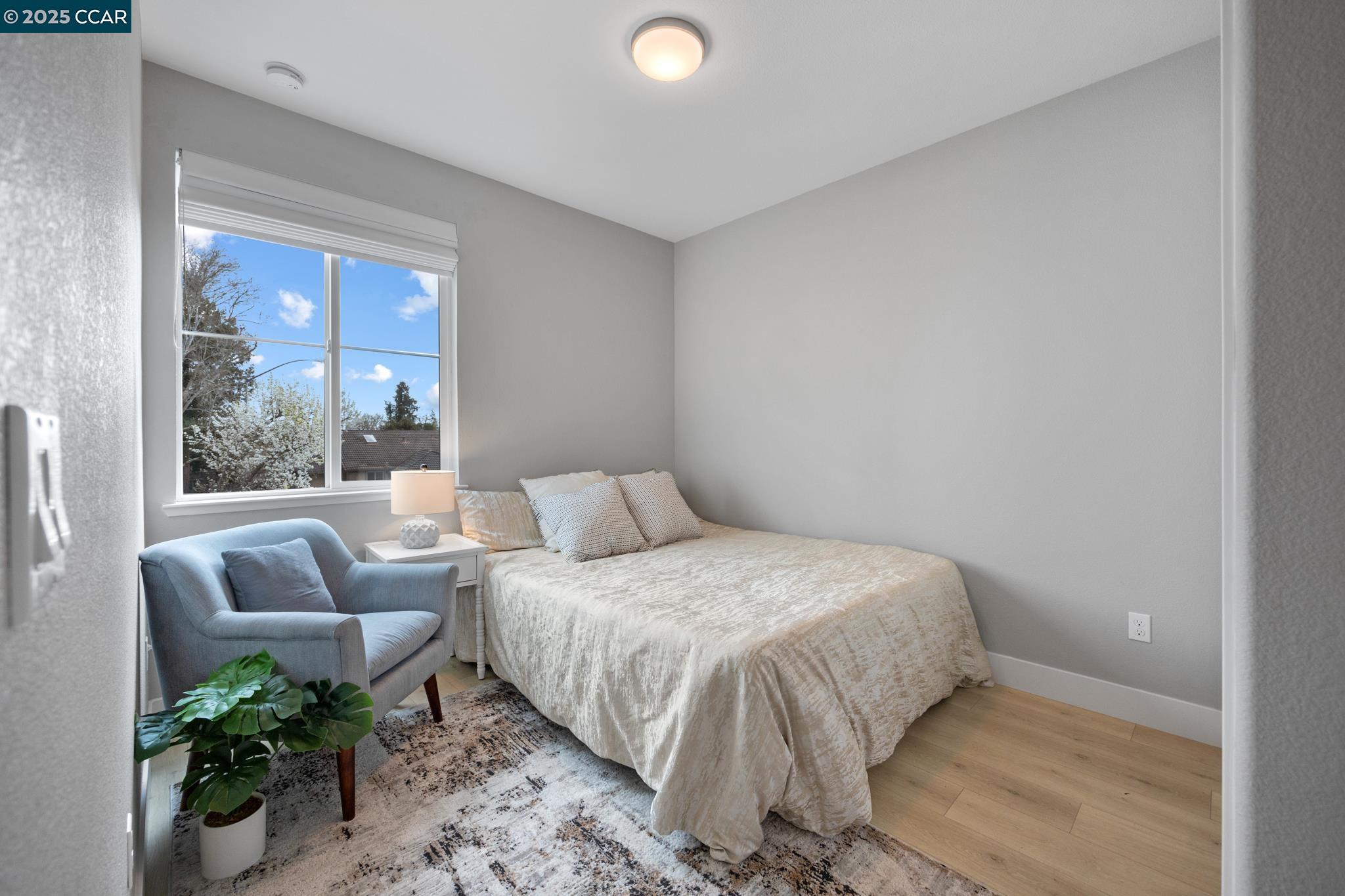 Detail Gallery Image 14 of 29 For 339 Pear Tree Ter #H,  Napa,  CA 94558 - 3 Beds | 3 Baths