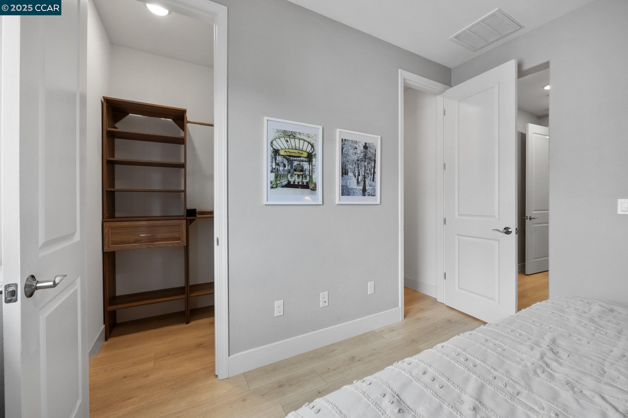 Detail Gallery Image 6 of 29 For 339 Pear Tree Ter #H,  Napa,  CA 94558 - 3 Beds | 3 Baths