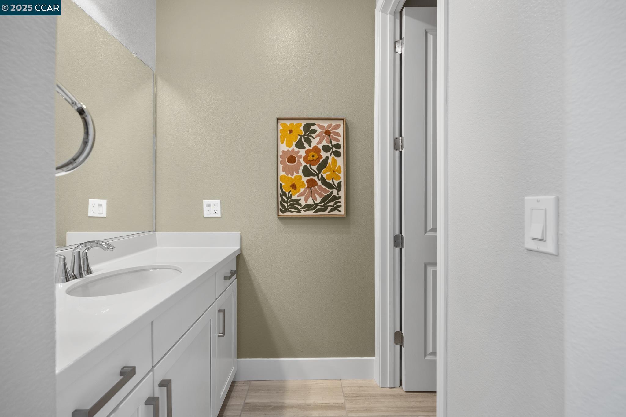 Detail Gallery Image 9 of 29 For 339 Pear Tree Ter #H,  Napa,  CA 94558 - 3 Beds | 3 Baths
