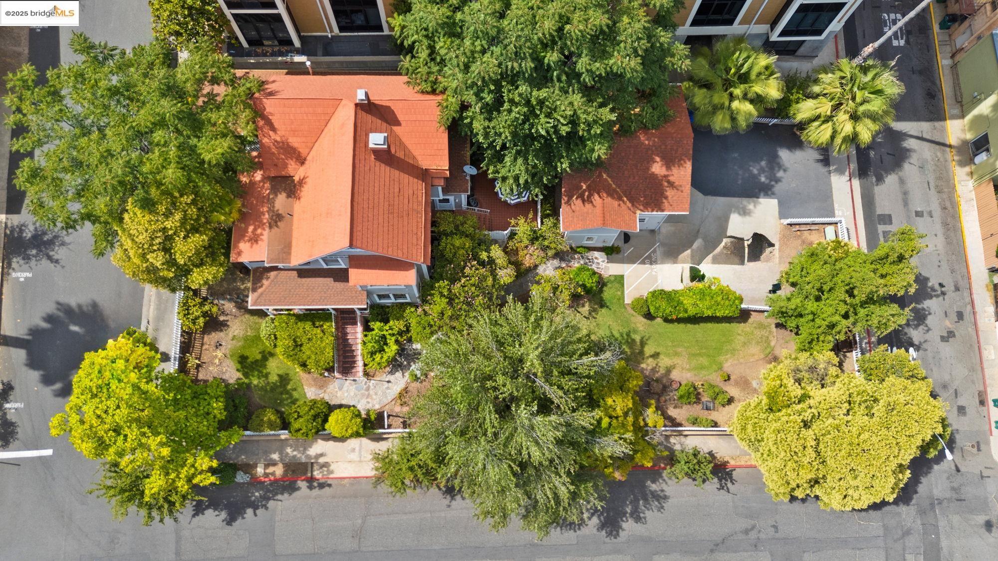 Detail Gallery Image 9 of 58 For 56 Bradford St, Sonora,  CA 95370 - 5 Beds | 5 Baths