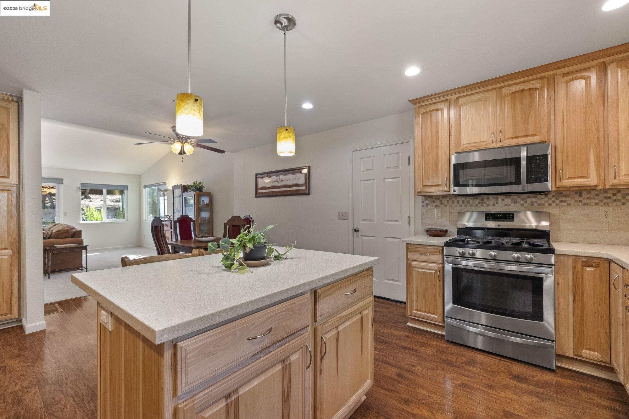 Detail Gallery Image 8 of 38 For 260 Acorn Drive, Angels Camp,  CA 95222 - 3 Beds | 2 Baths