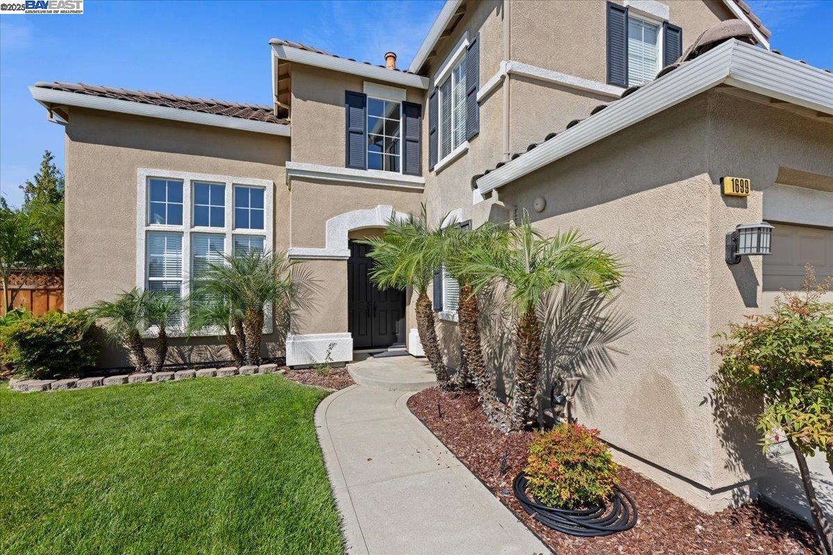 Detail Gallery Image 1 of 47 For 1699 Lodestone Rd, Livermore,  CA 94550 - 5 Beds | 3 Baths
