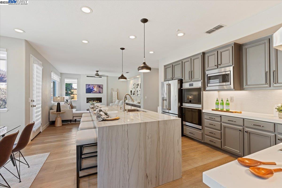 Detail Gallery Image 11 of 47 For 1699 Lodestone Rd, Livermore,  CA 94550 - 5 Beds | 3 Baths