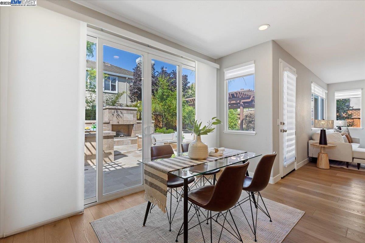Detail Gallery Image 16 of 47 For 1699 Lodestone Rd, Livermore,  CA 94550 - 5 Beds | 3 Baths