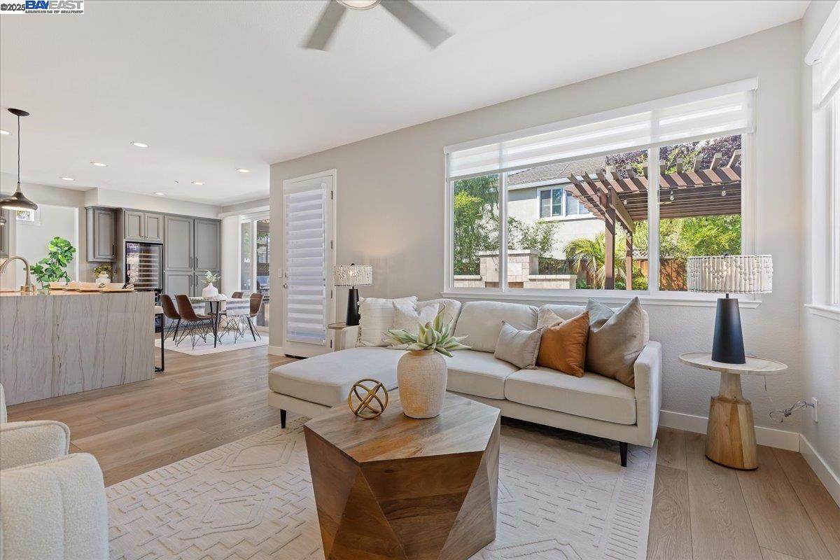 Detail Gallery Image 21 of 47 For 1699 Lodestone Rd, Livermore,  CA 94550 - 5 Beds | 3 Baths