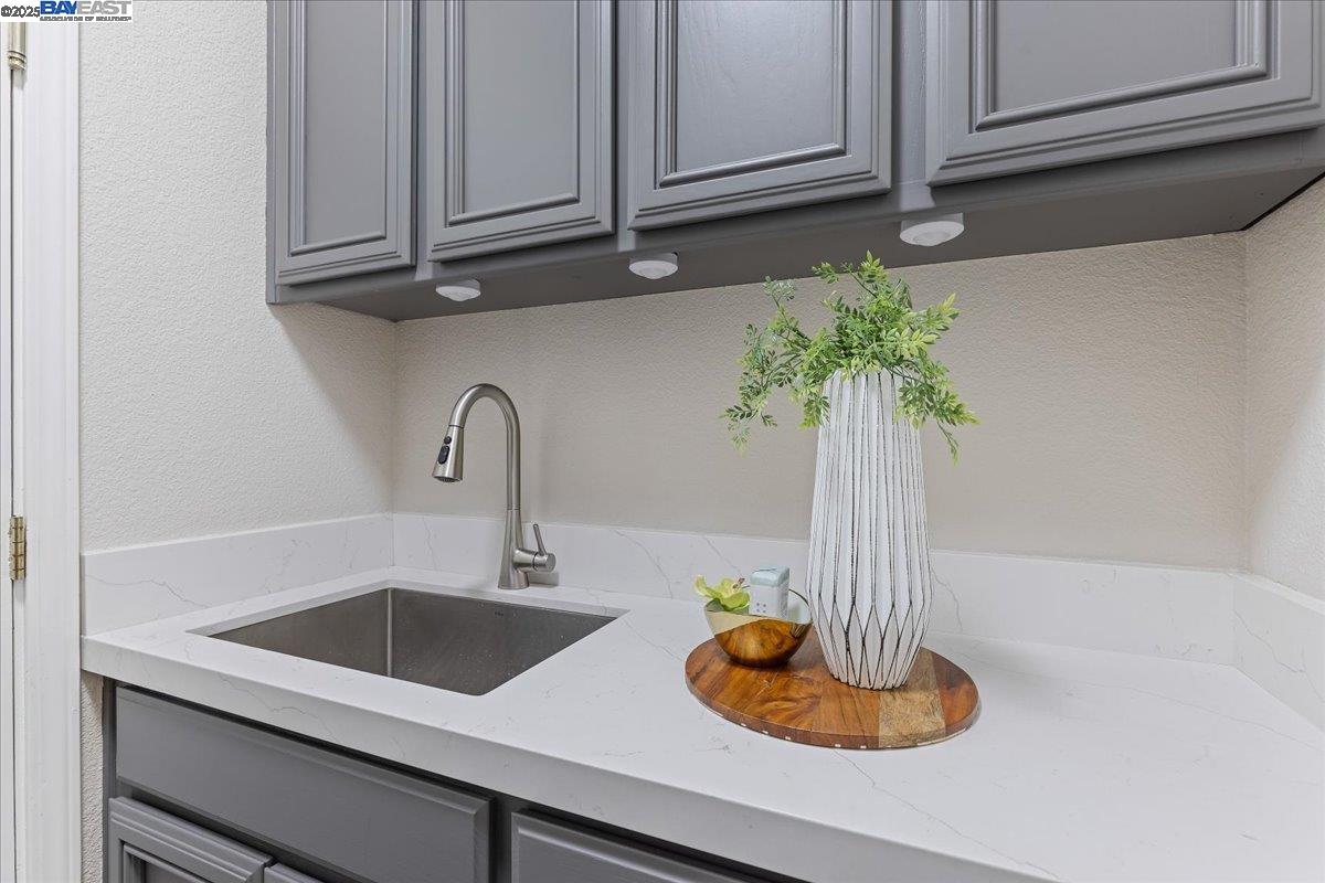 Detail Gallery Image 25 of 47 For 1699 Lodestone Rd, Livermore,  CA 94550 - 5 Beds | 3 Baths