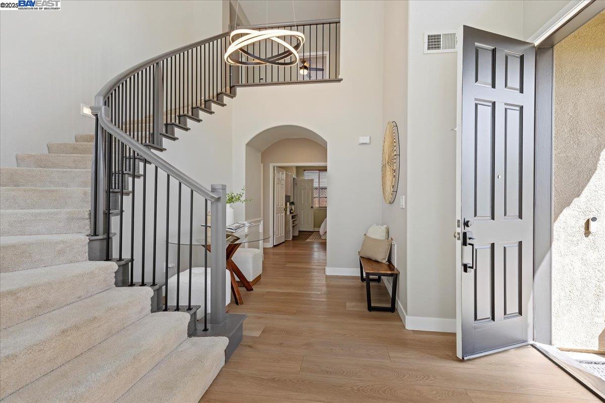 Detail Gallery Image 7 of 47 For 1699 Lodestone Rd, Livermore,  CA 94550 - 5 Beds | 3 Baths