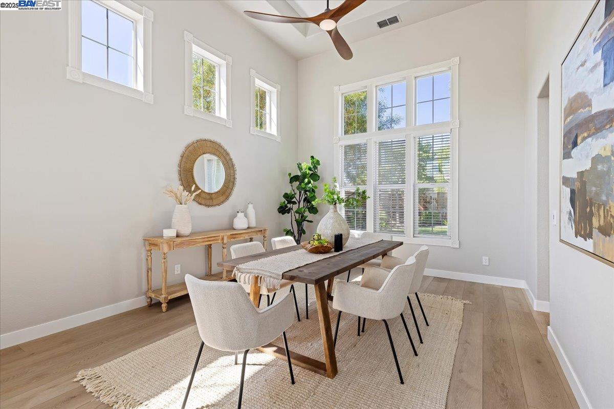 Detail Gallery Image 8 of 47 For 1699 Lodestone Rd, Livermore,  CA 94550 - 5 Beds | 3 Baths